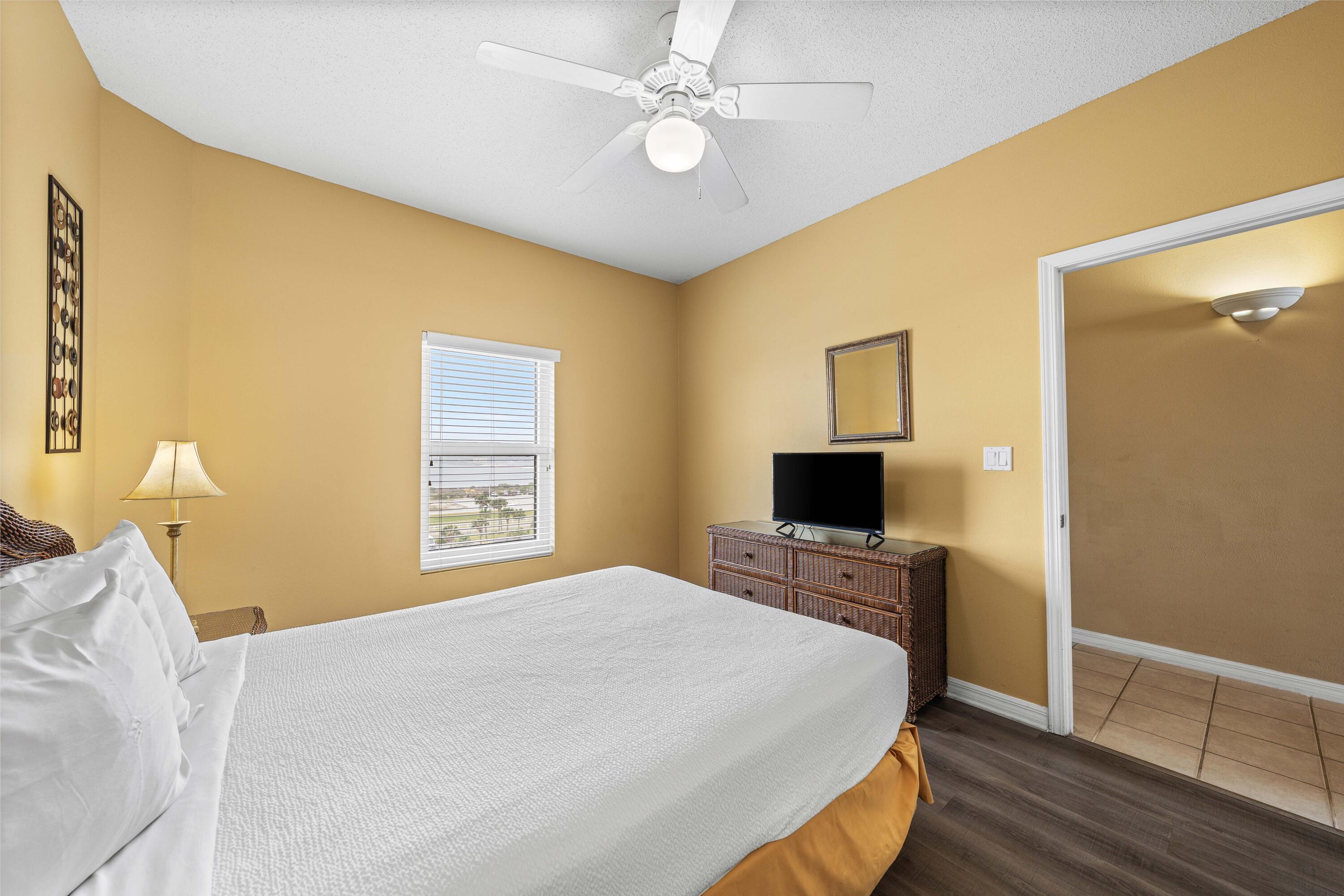 SUMMERWIND CONDOS - Residential