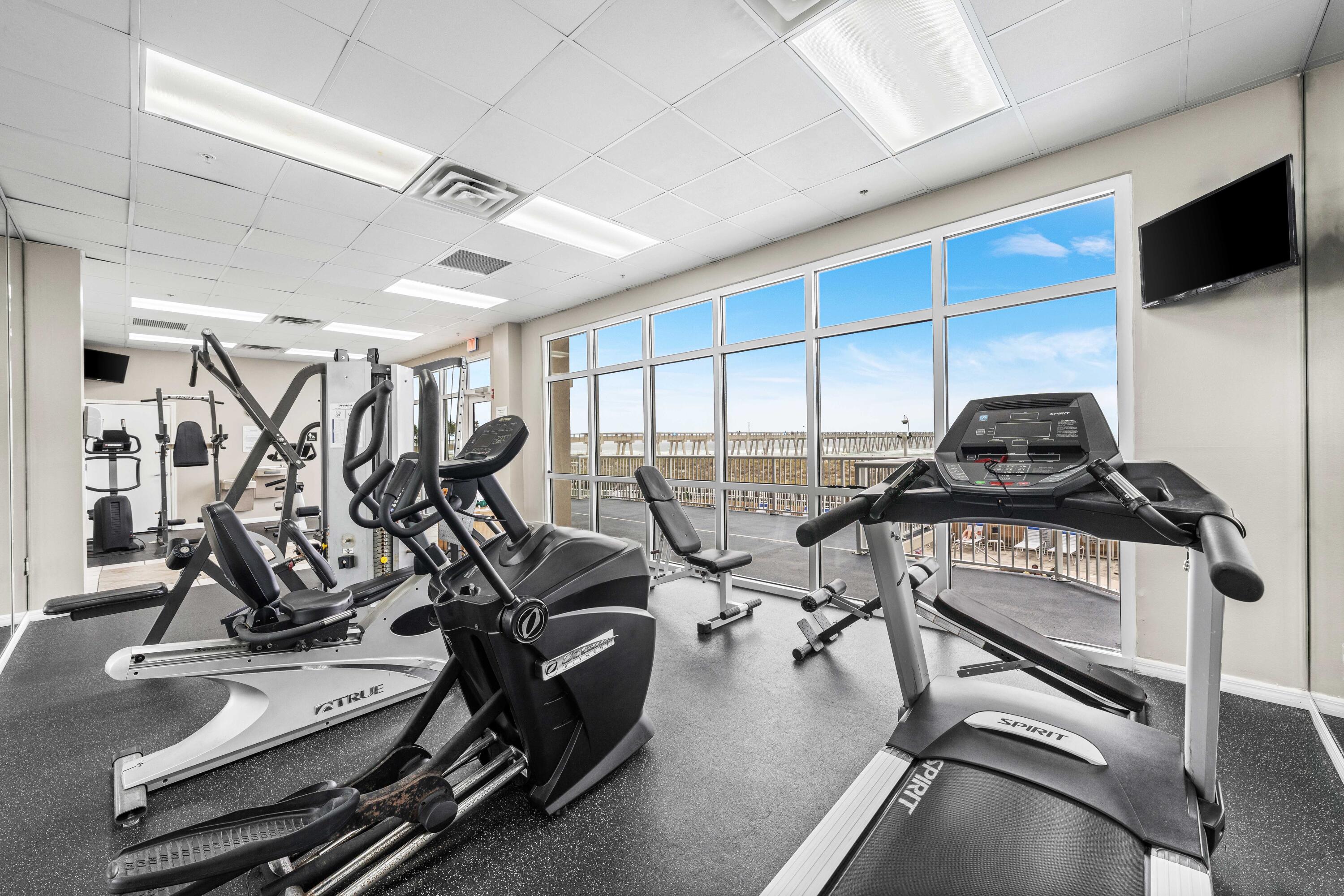 SUMMERWIND CONDOS - Residential