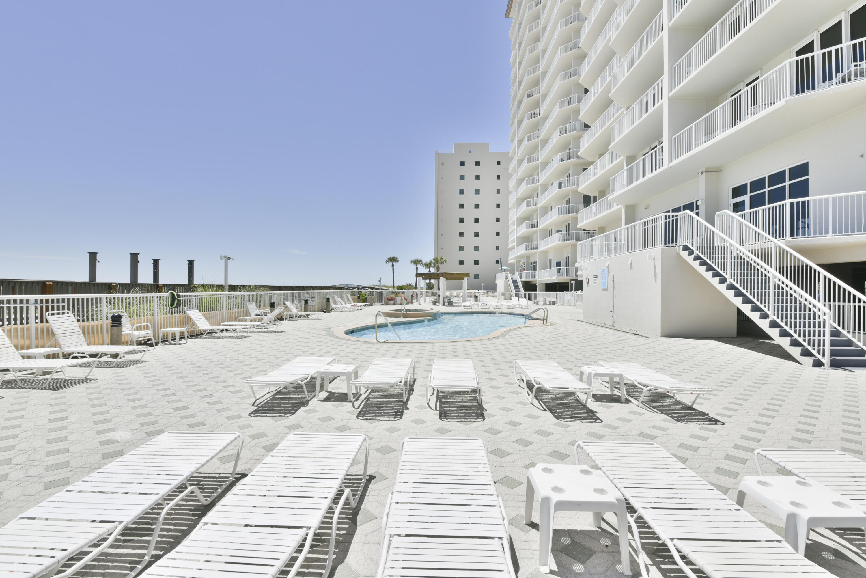 SUMMERWIND CONDOS - Residential