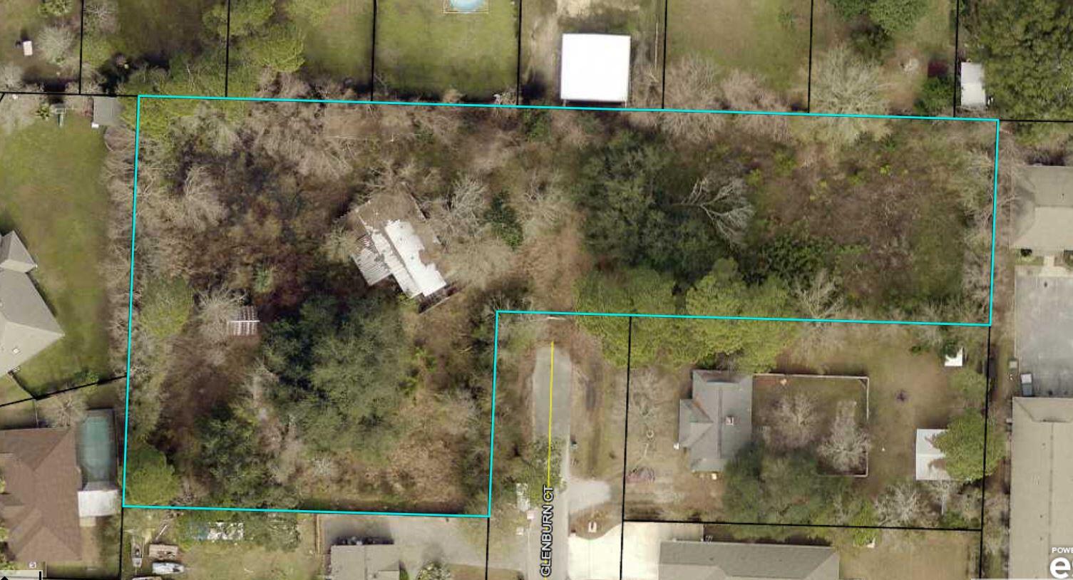 Bluewater Bay area opportunity. This is a 1.37 acre lot positioned in a cul-de-sac off of Lancaster. There is a mobile home on the property but holds no value.