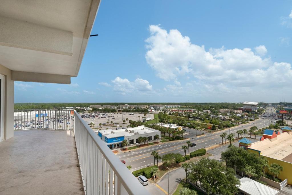 Laketown Wharf - Residential