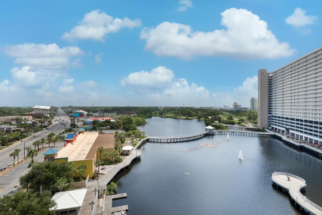 Laketown Wharf - Residential