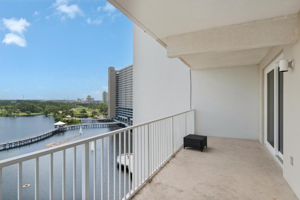 Laketown Wharf - Residential