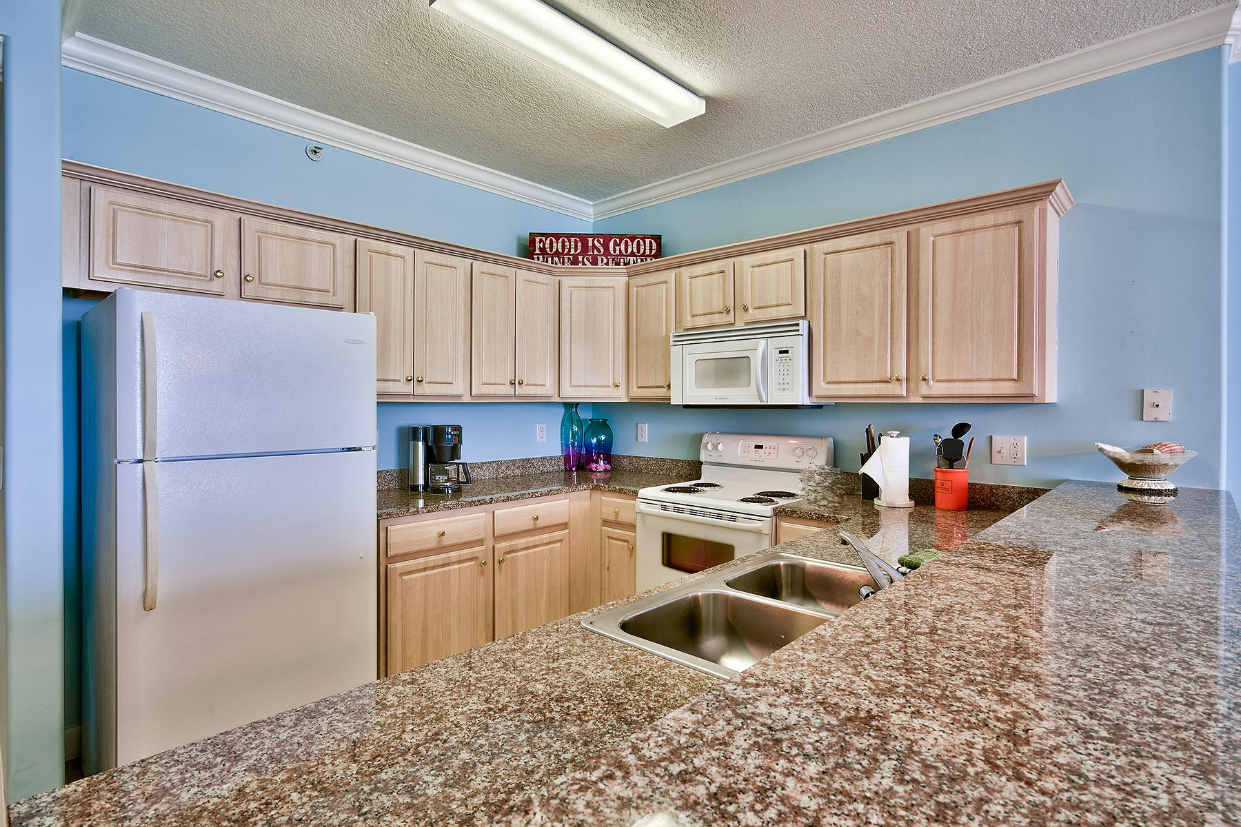 EMERALD ISLE - Residential