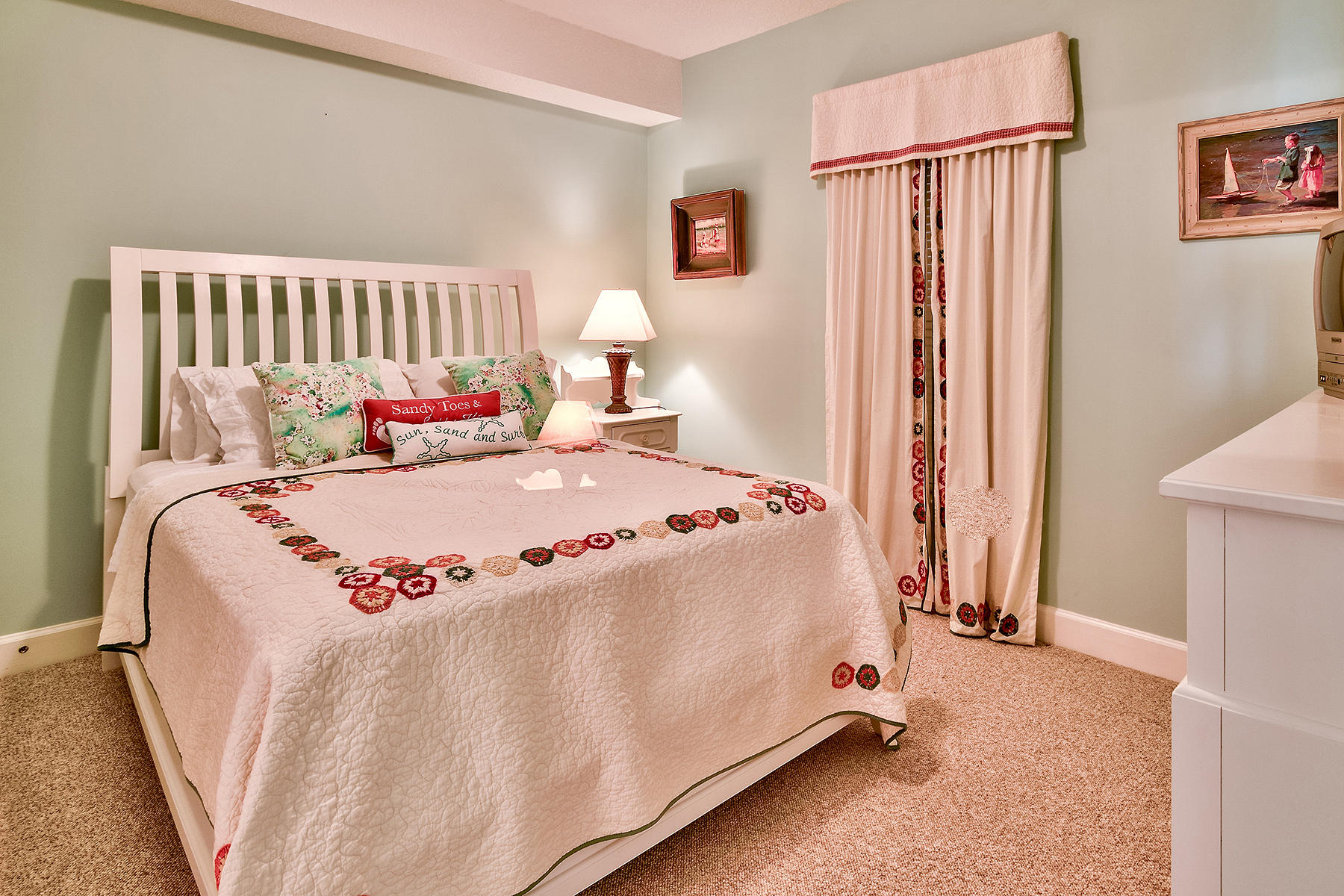 EMERALD ISLE - Residential