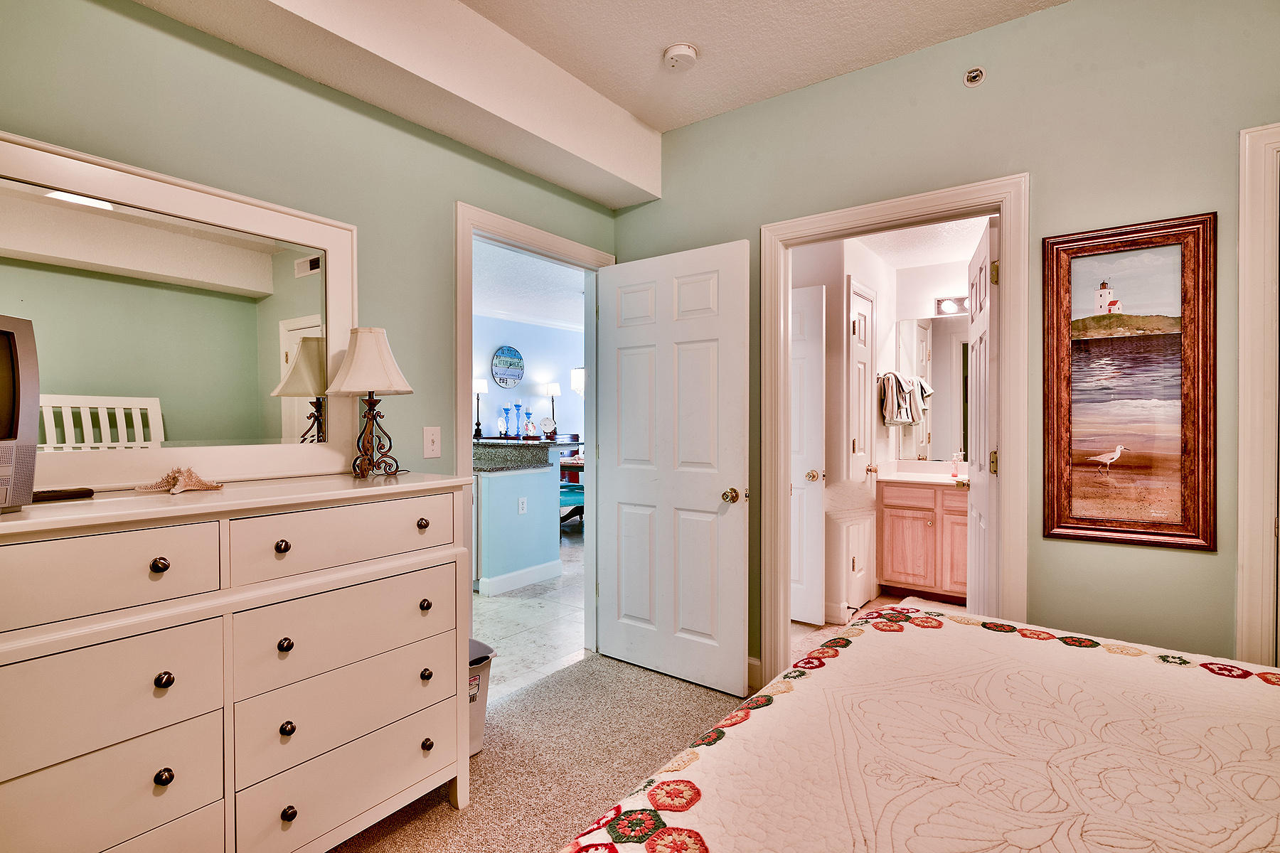 EMERALD ISLE - Residential