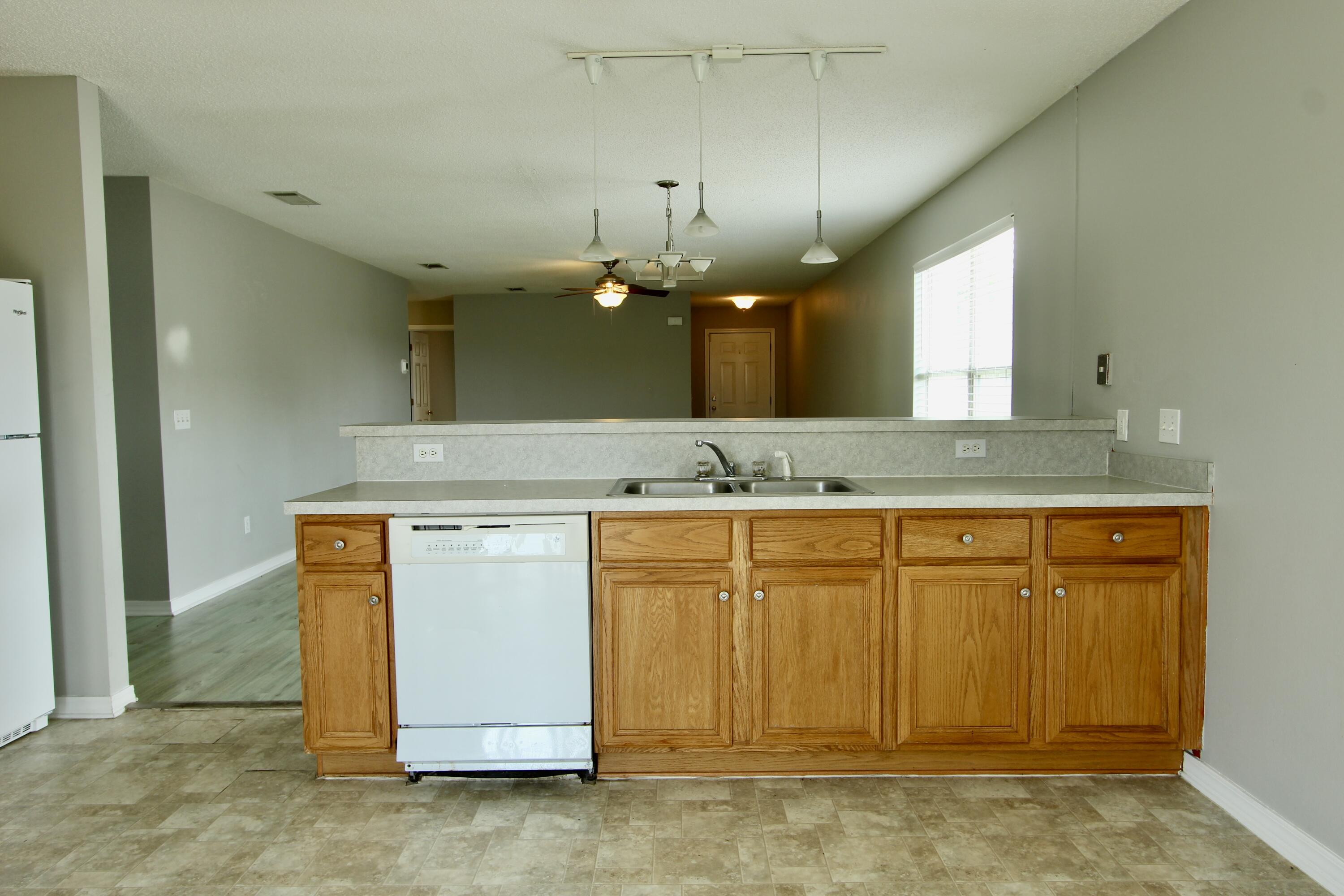 VINEYARD THE - Residential