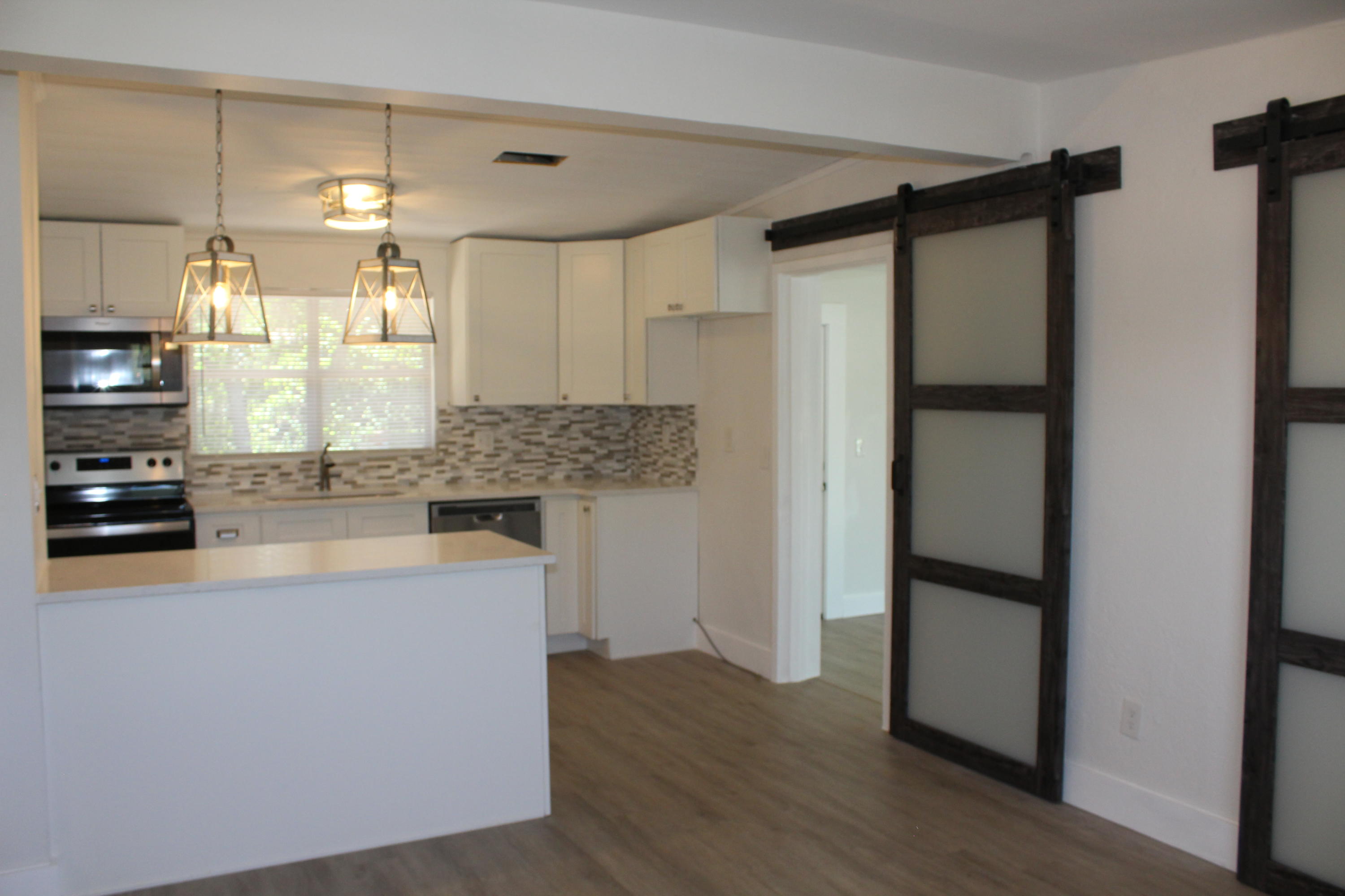 N HILL GARDENS LOT 17 BLK 6 - Residential