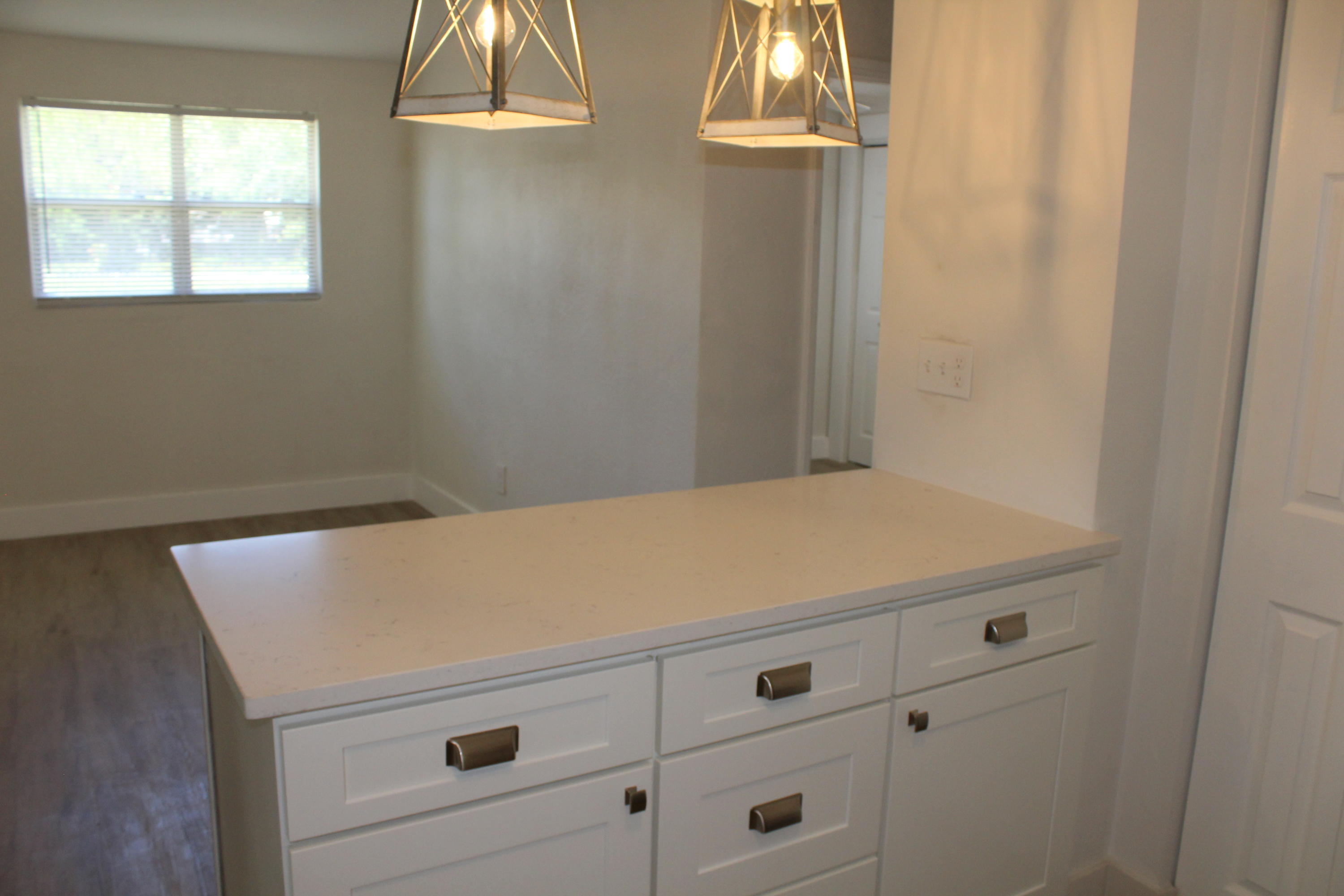 N HILL GARDENS LOT 17 BLK 6 - Residential