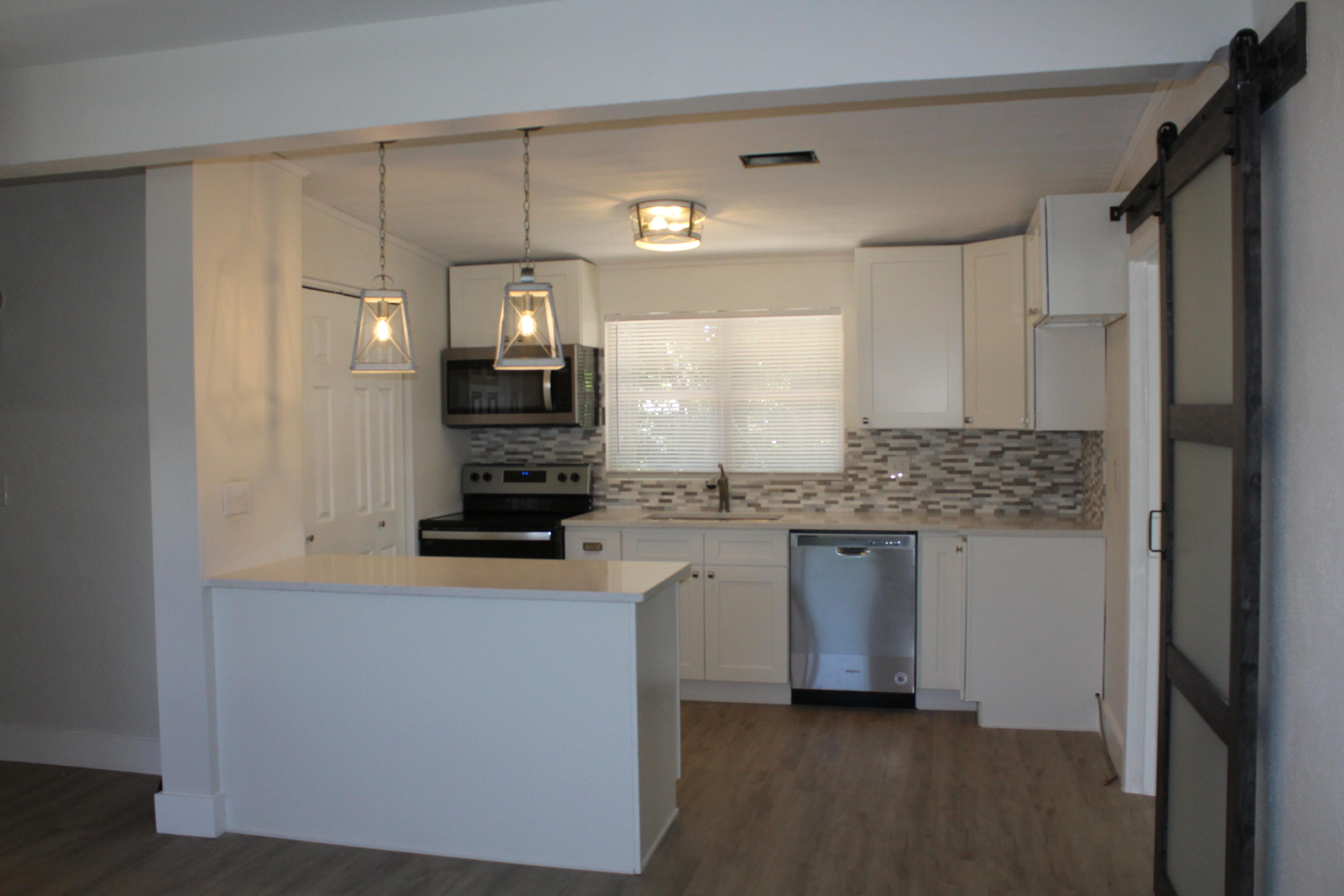 N HILL GARDENS LOT 17 BLK 6 - Residential