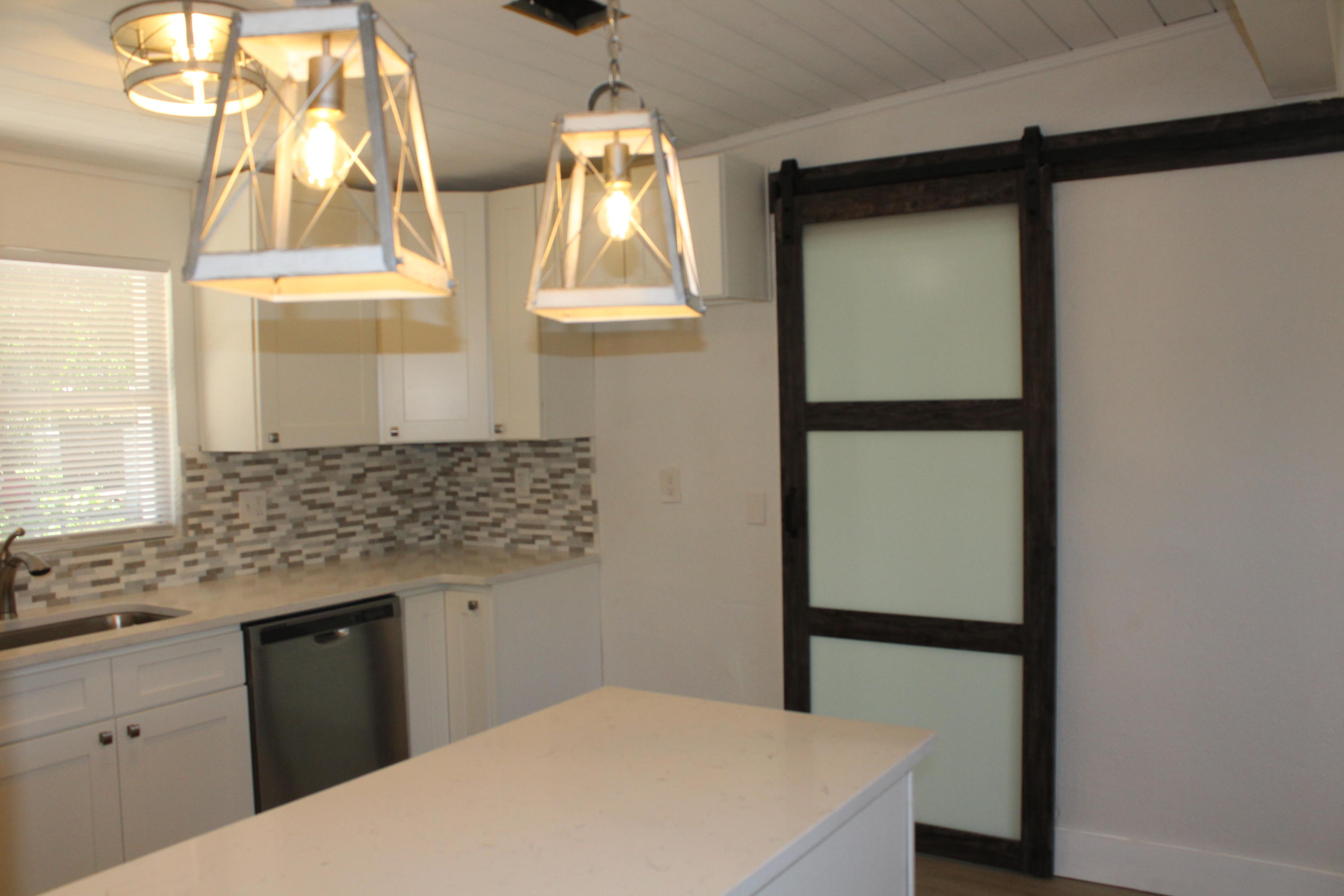 N HILL GARDENS LOT 17 BLK 6 - Residential