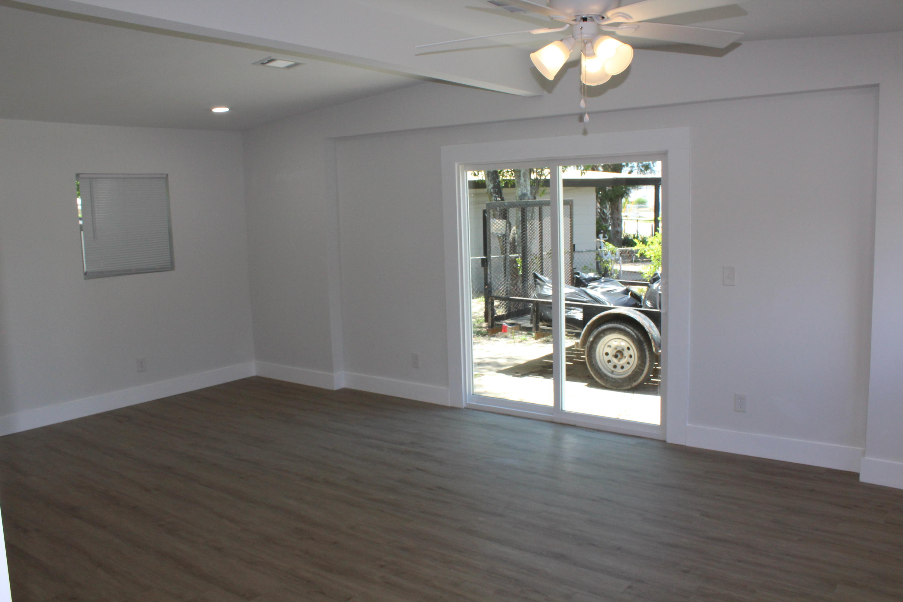 N HILL GARDENS LOT 17 BLK 6 - Residential