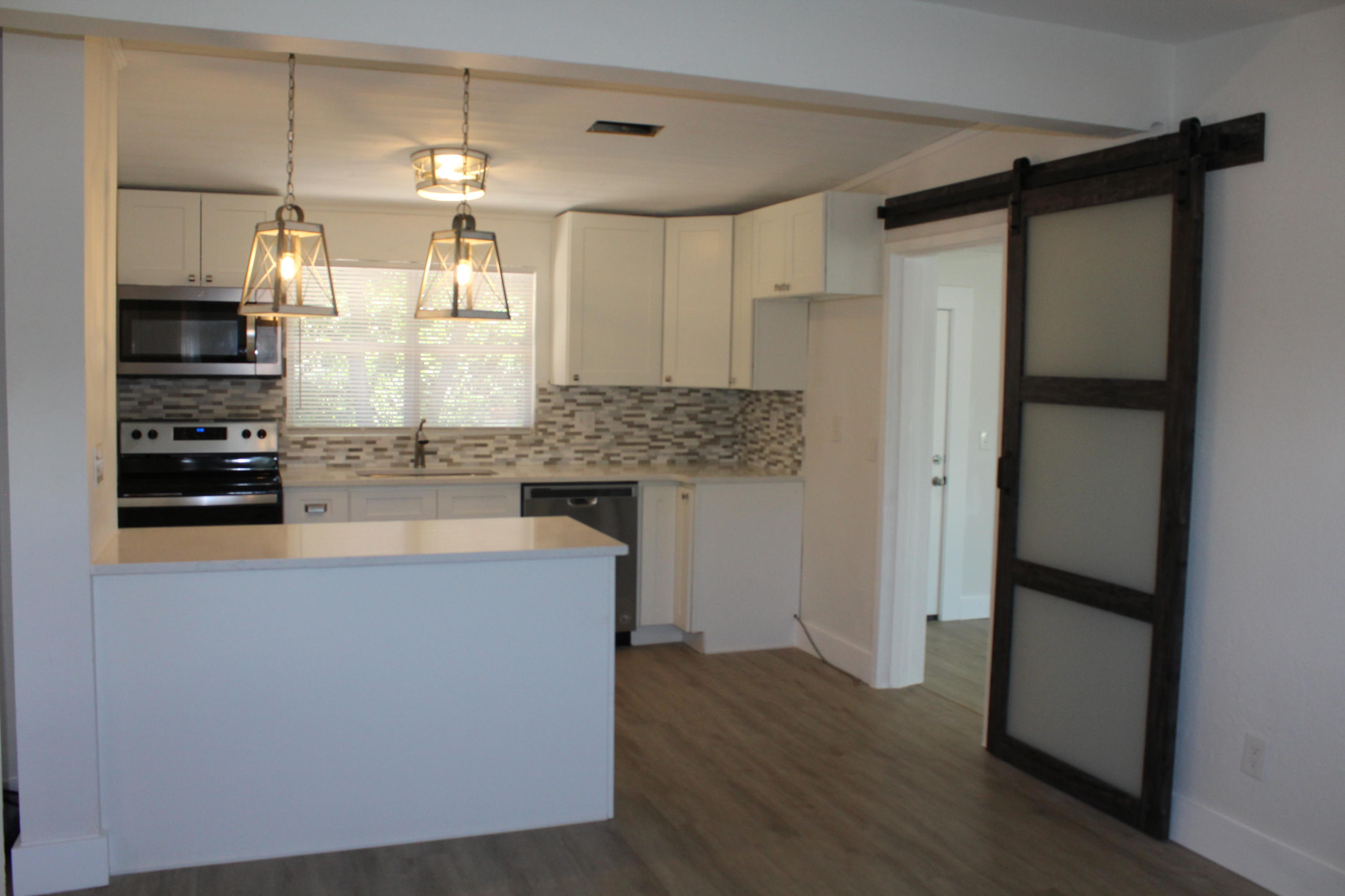 N HILL GARDENS LOT 17 BLK 6 - Residential