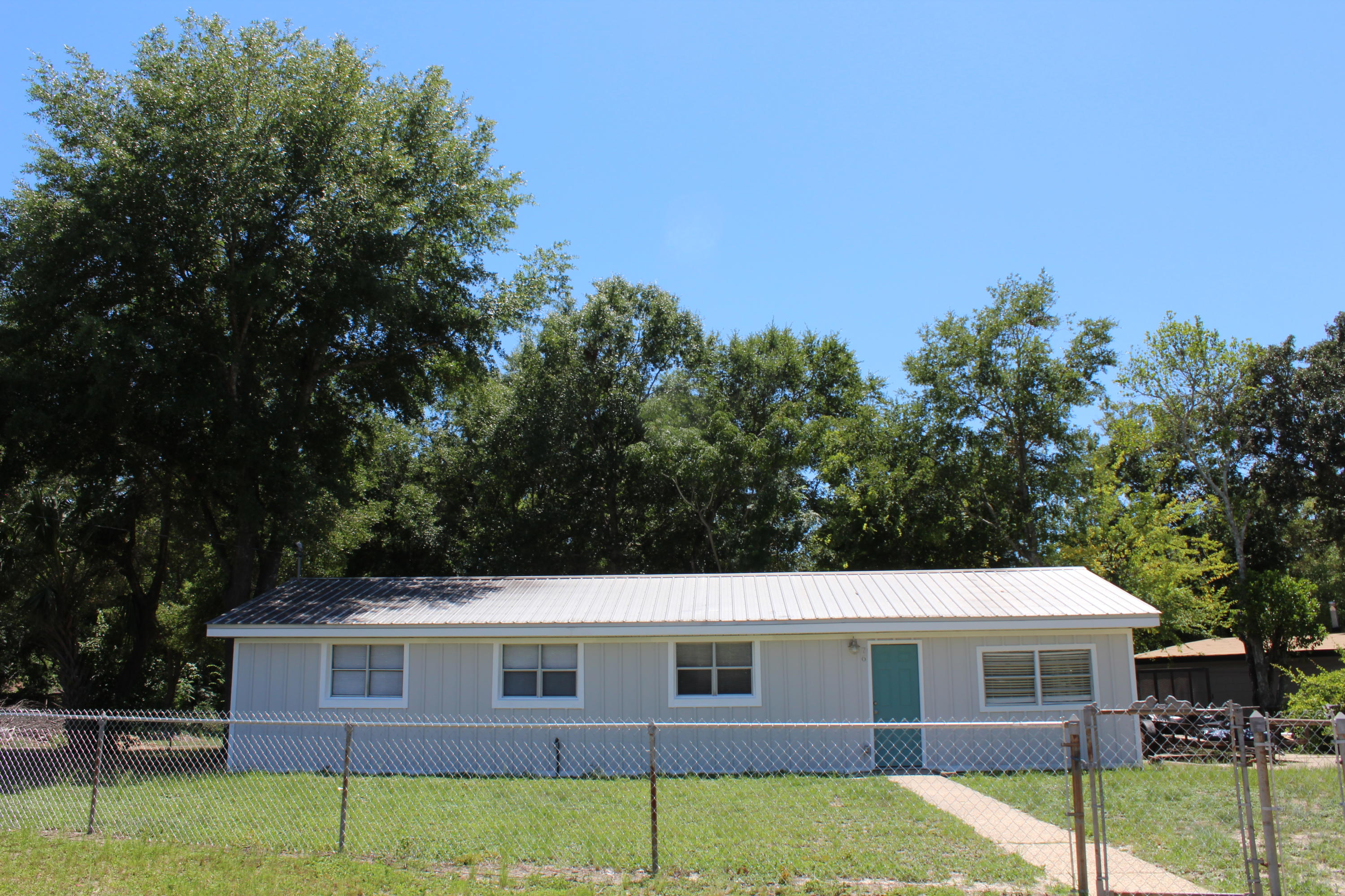 N HILL GARDENS LOT 17 BLK 6 - Residential