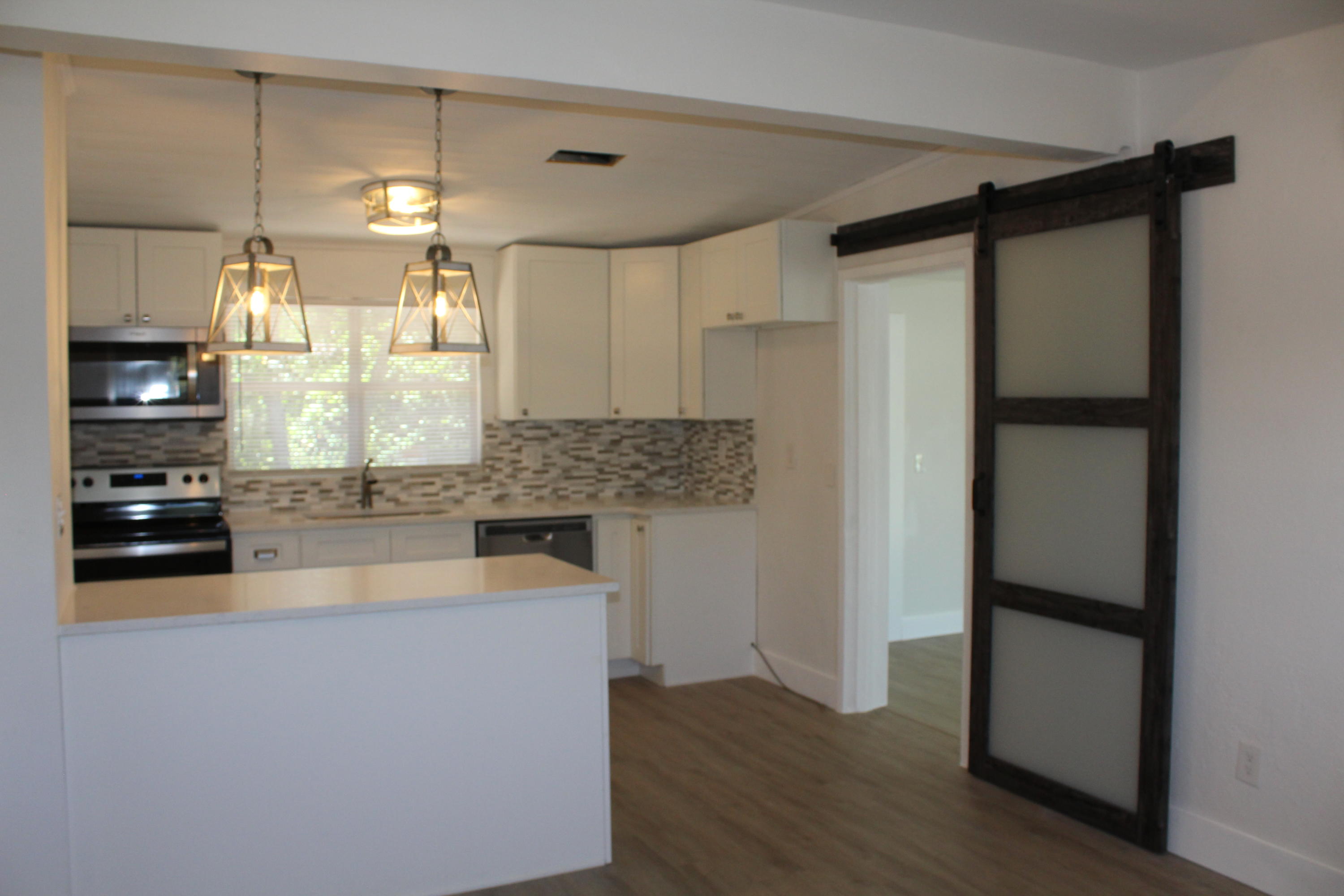 N HILL GARDENS LOT 17 BLK 6 - Residential