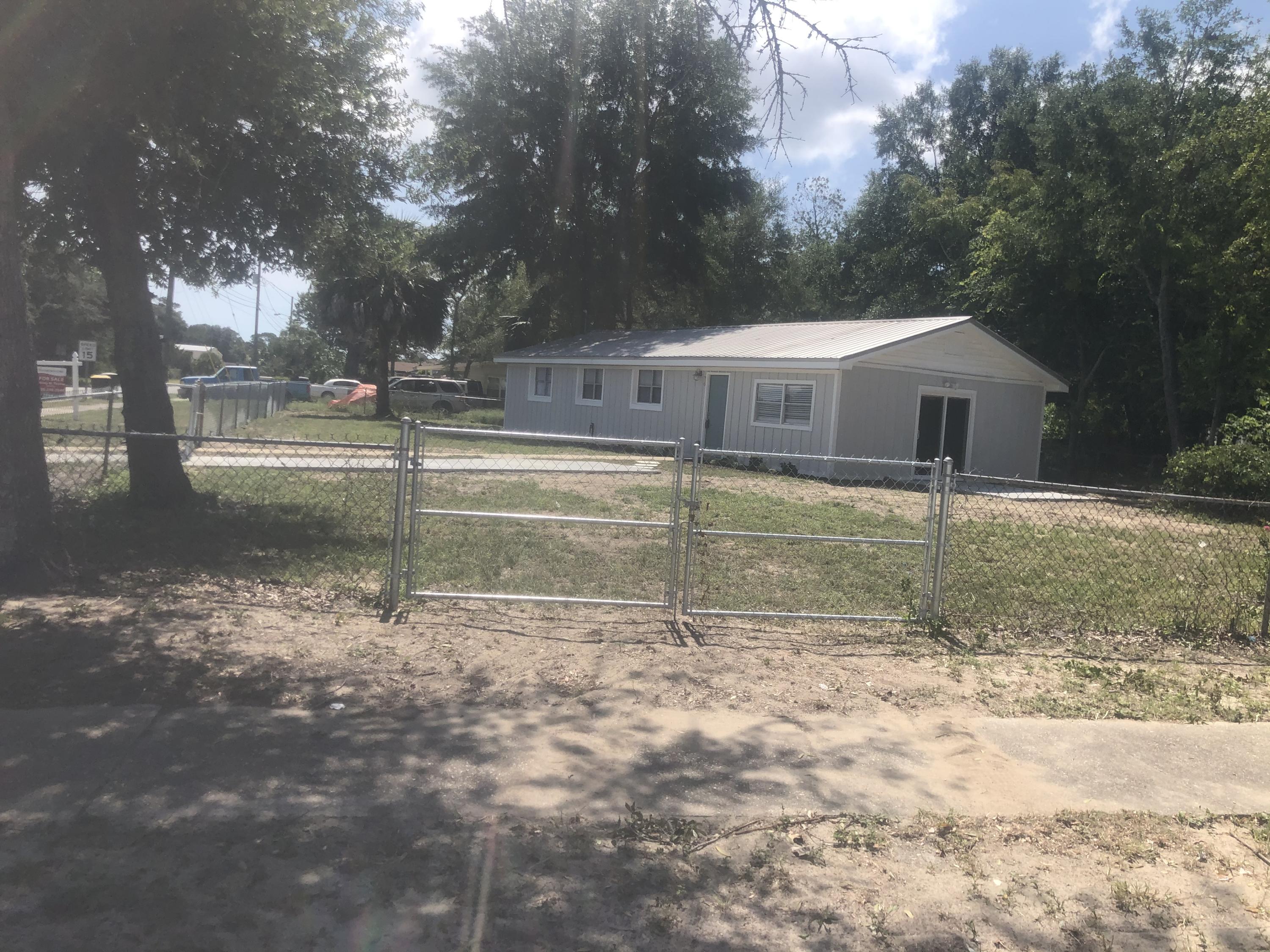 N HILL GARDENS LOT 17 BLK 6 - Residential