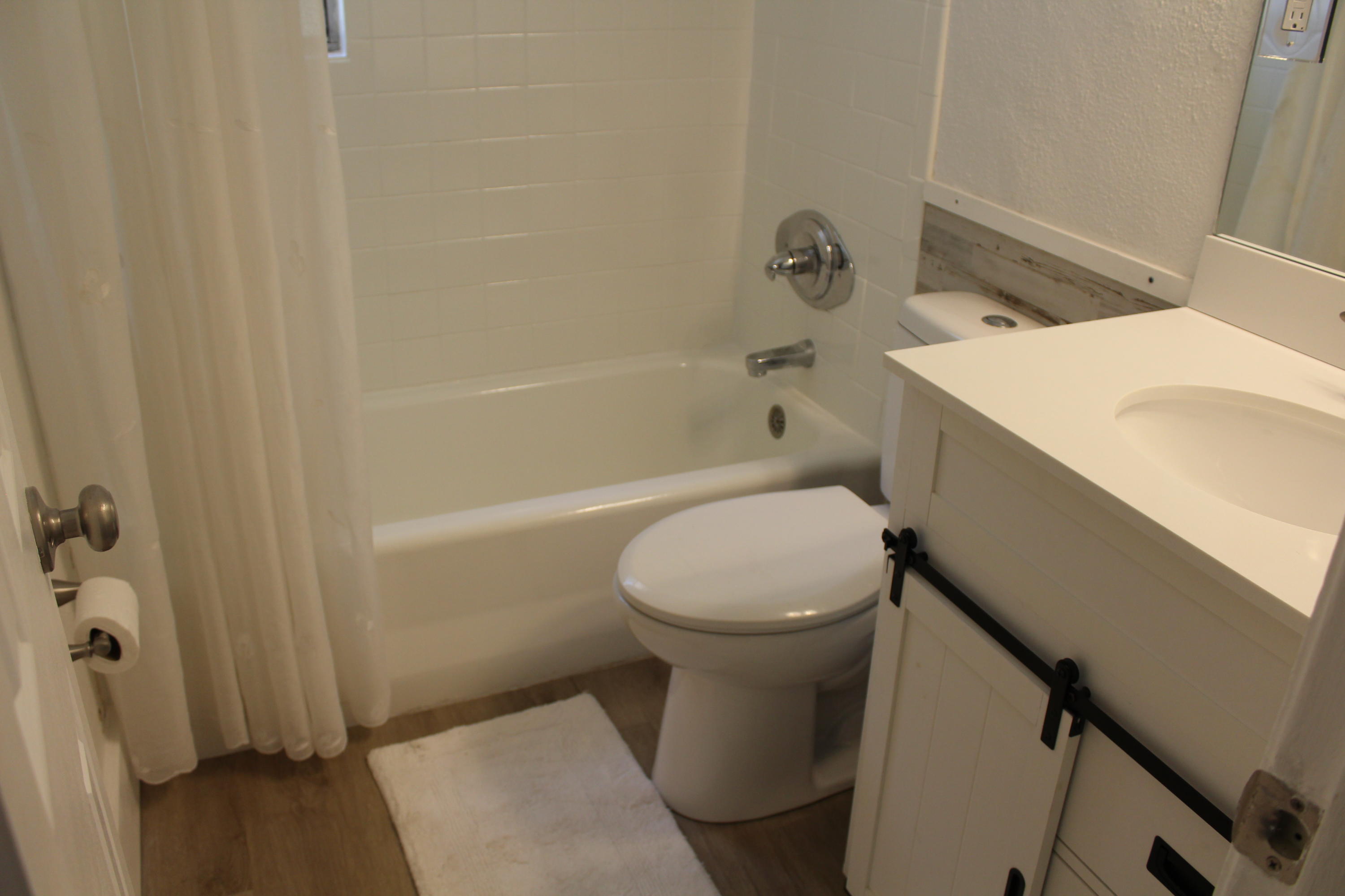 N HILL GARDENS LOT 17 BLK 6 - Residential