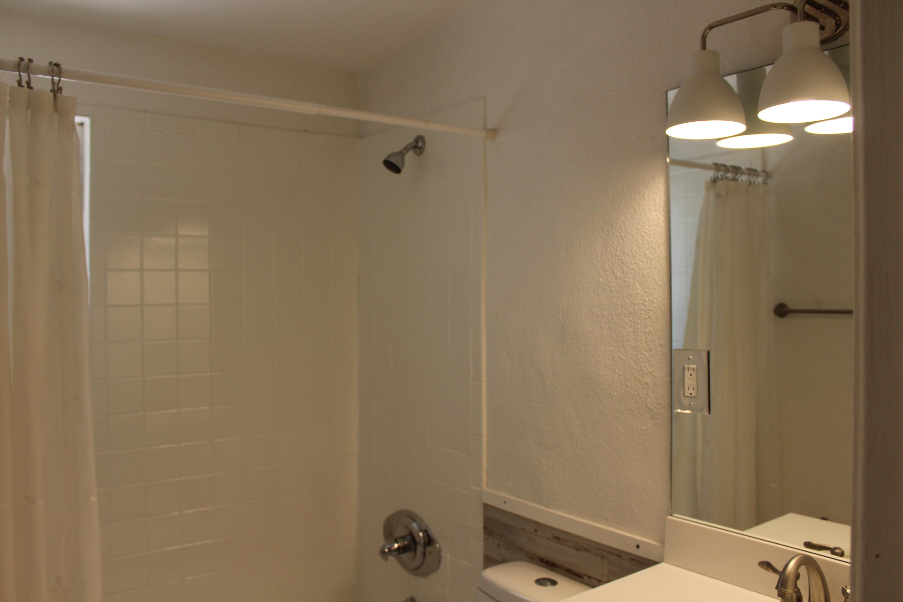 N HILL GARDENS LOT 17 BLK 6 - Residential