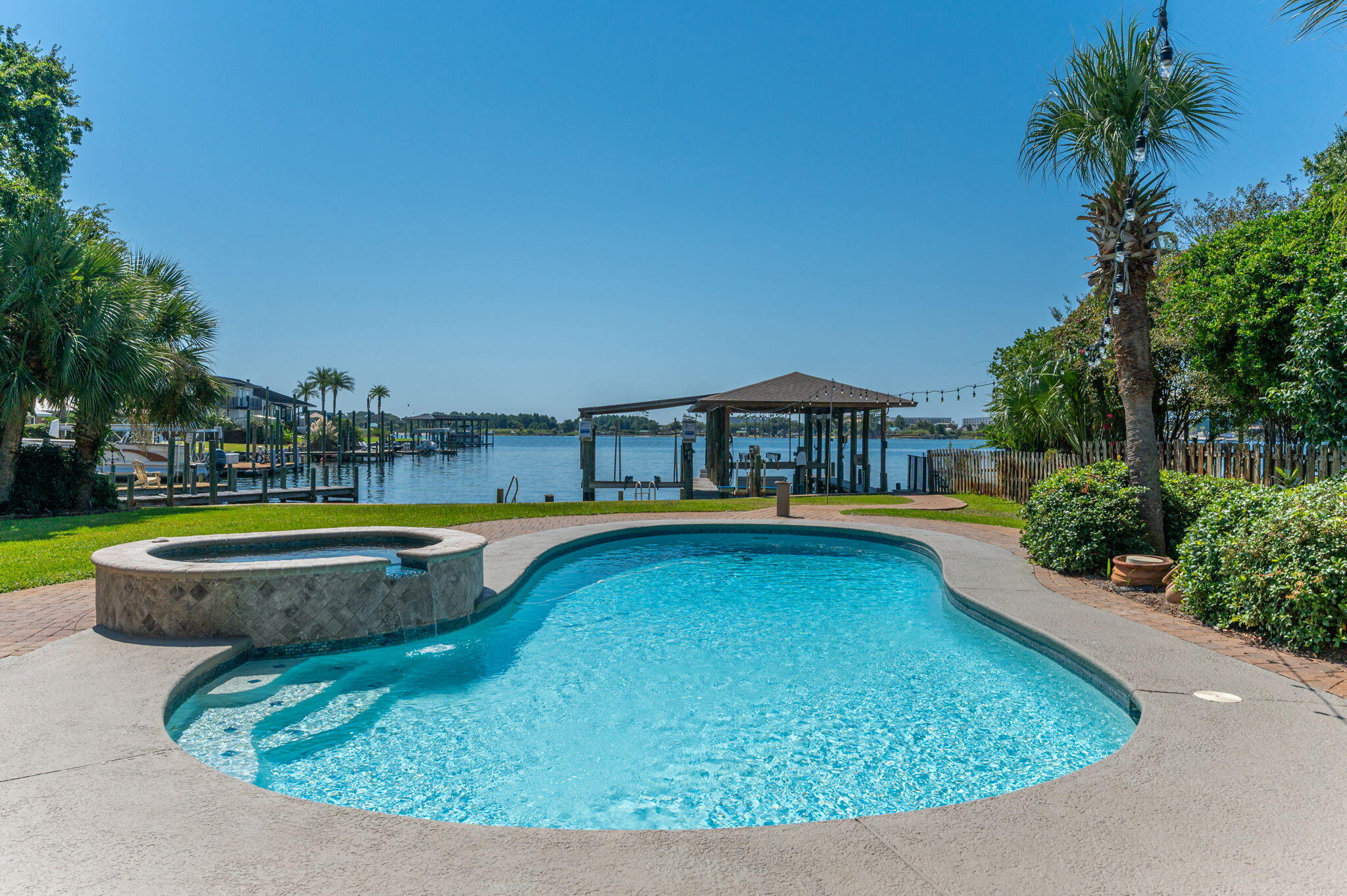 SOUNDSIDE S/D - Residential