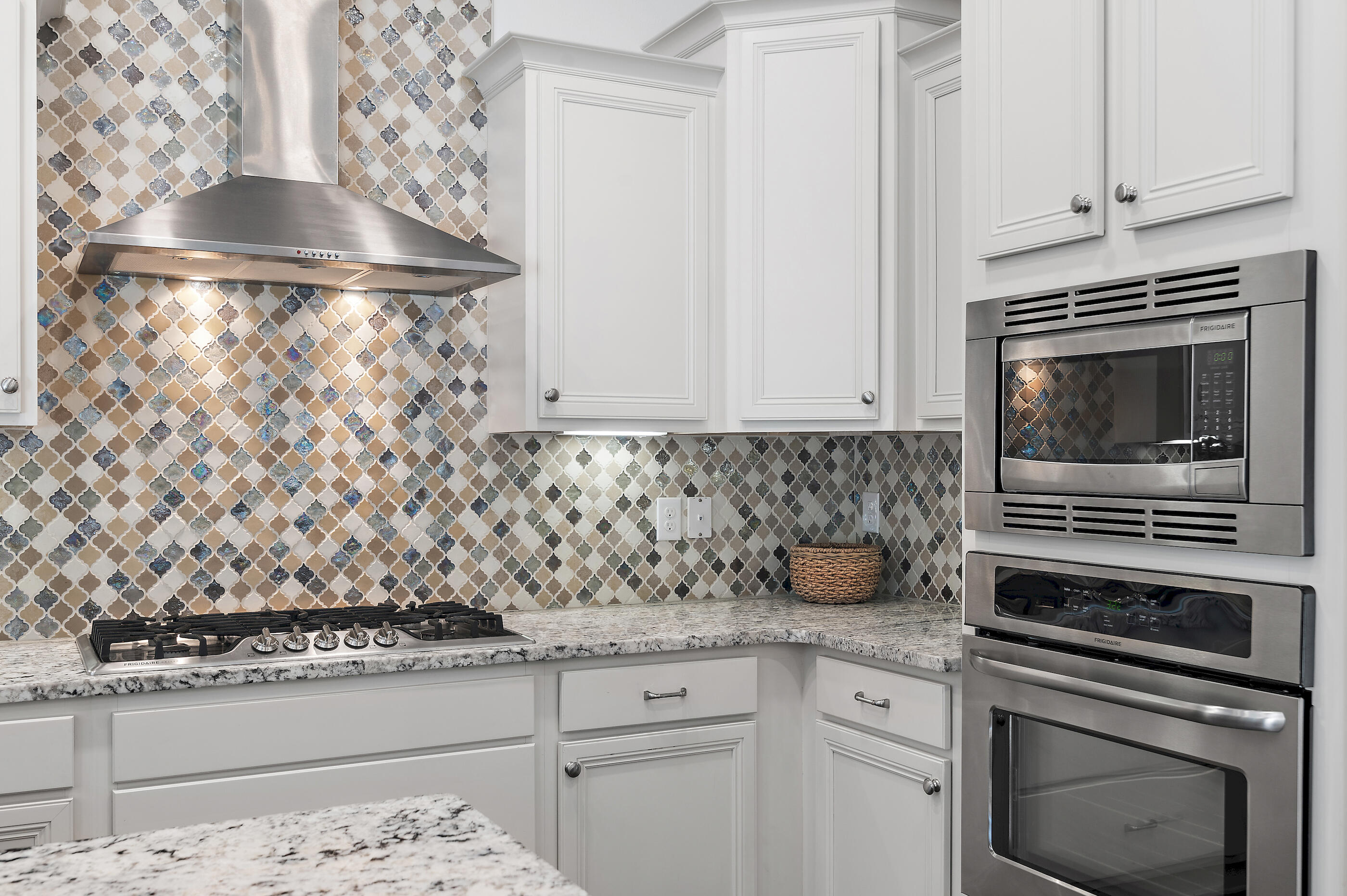 PROMINENCE - Residential