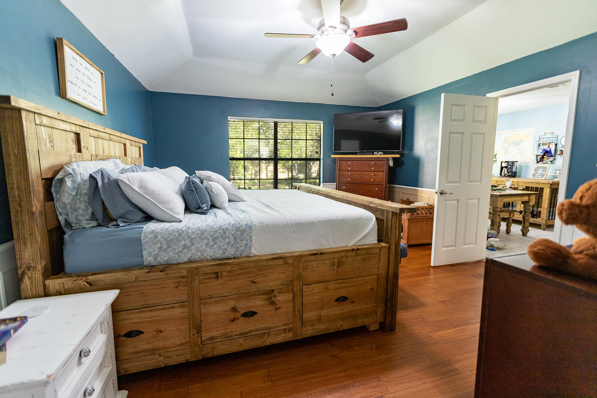 SOUND RETREAT - Residential