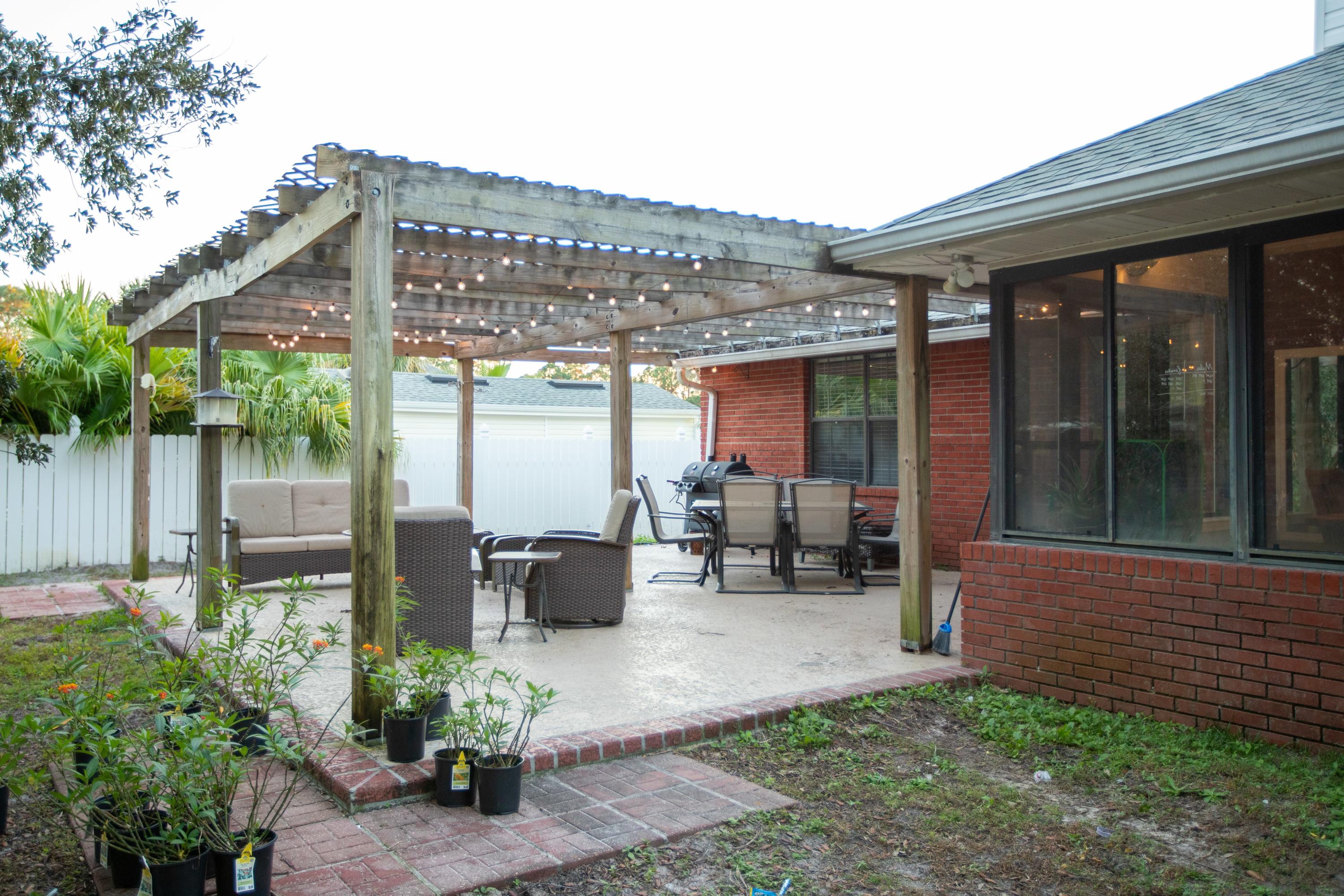 SOUND RETREAT - Residential