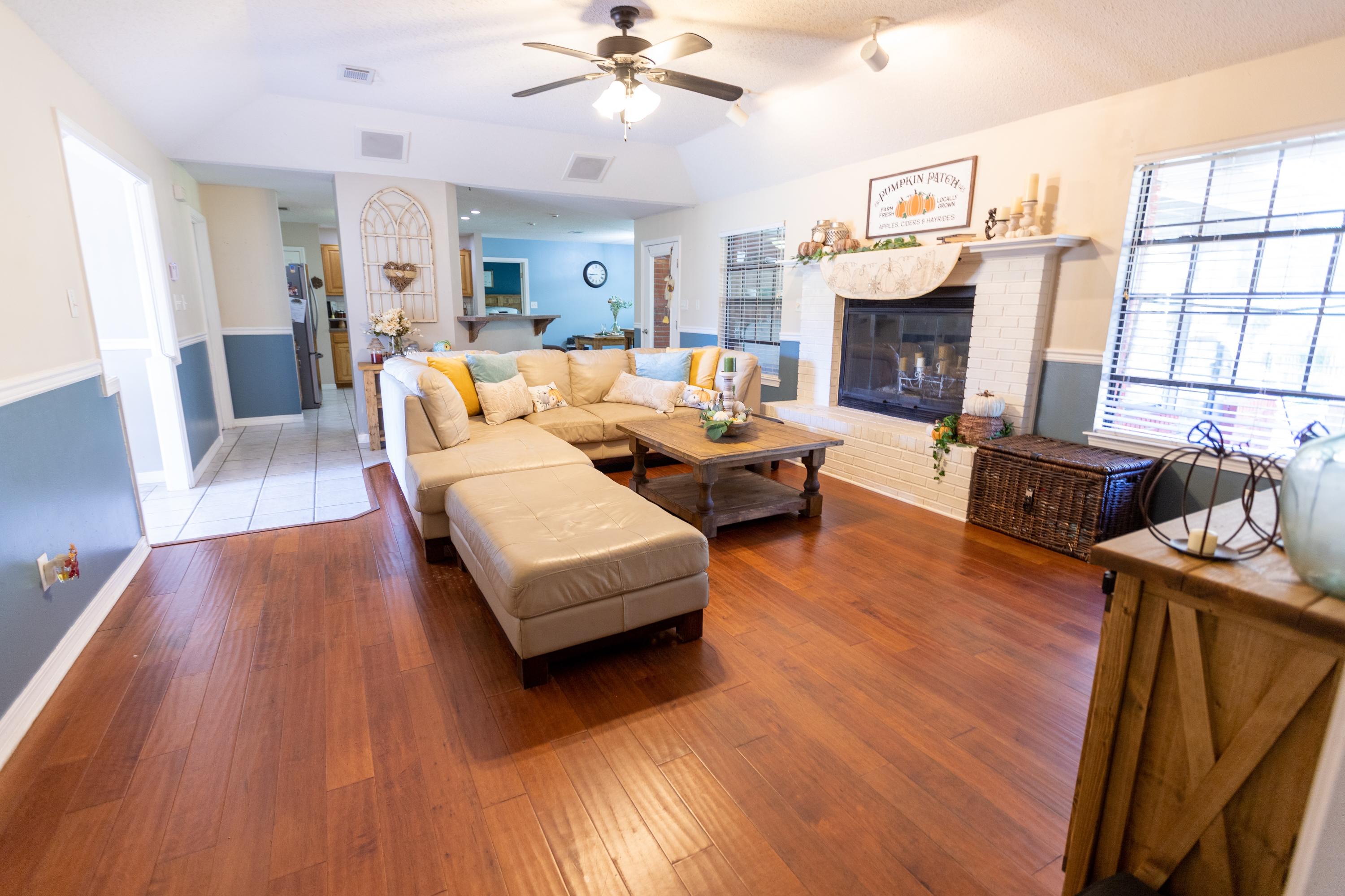 SOUND RETREAT - Residential