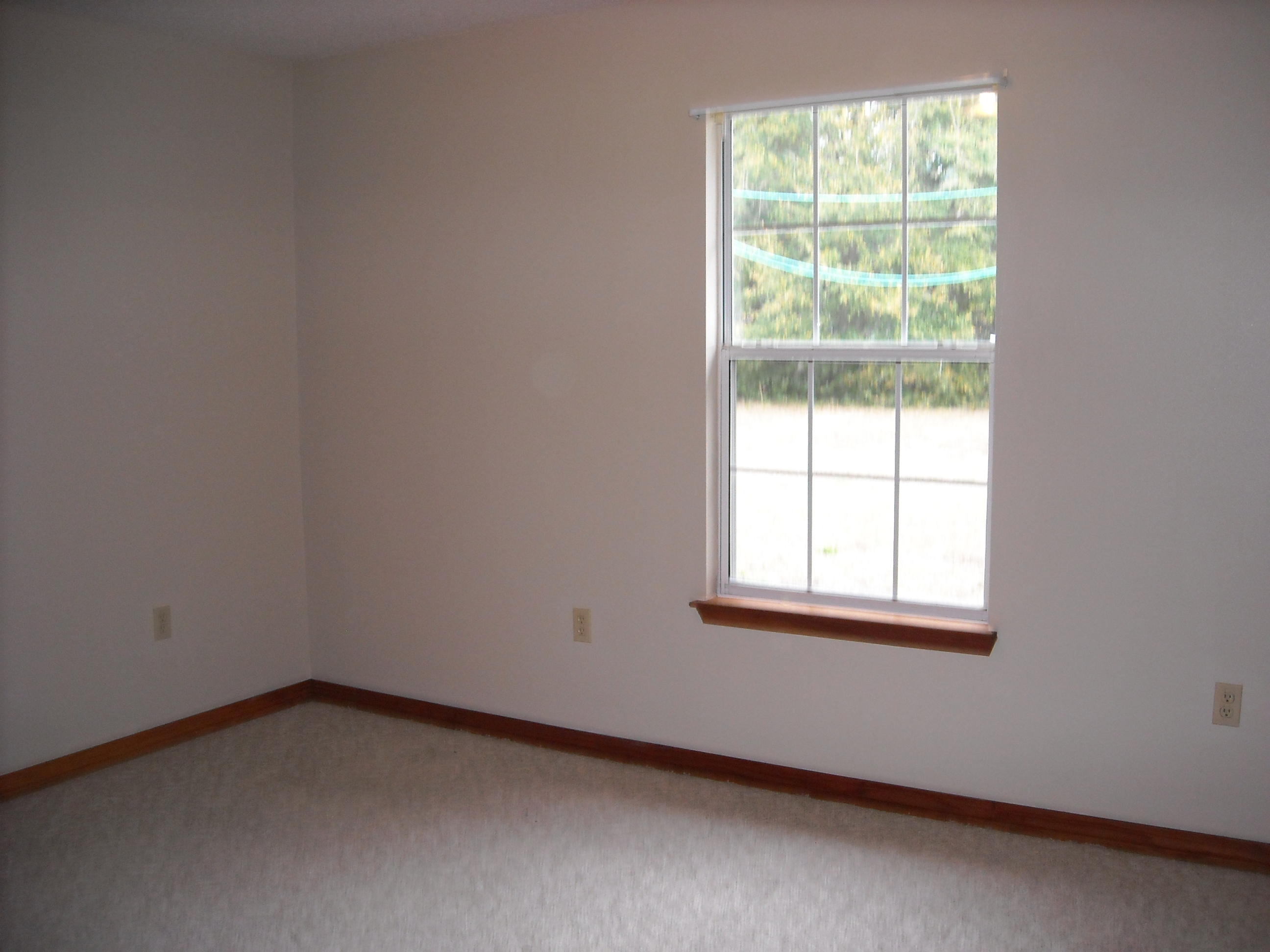 CRESTVIEW - Residential Lease