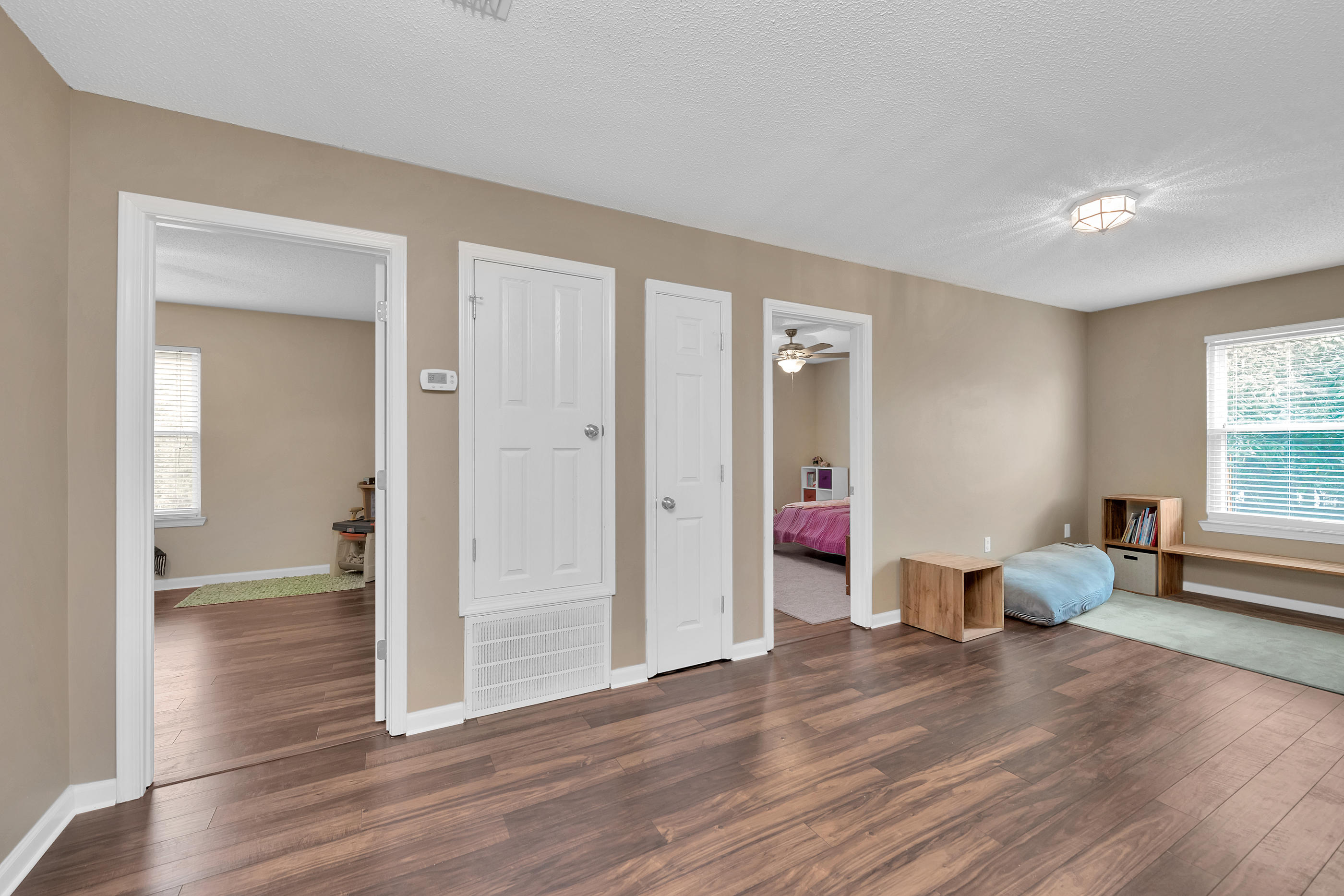 SHALIMAR OAKS - Residential