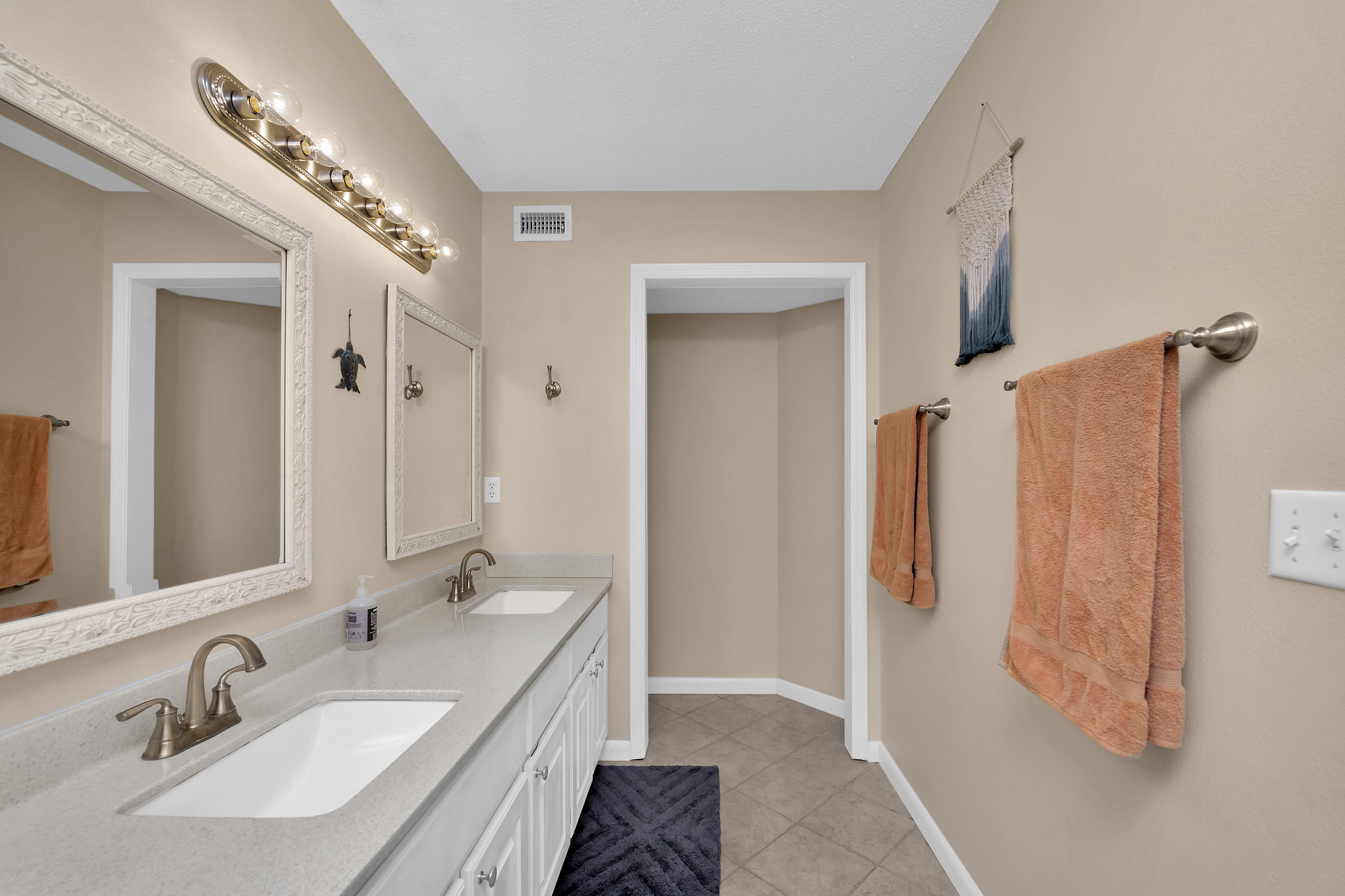 SHALIMAR OAKS - Residential