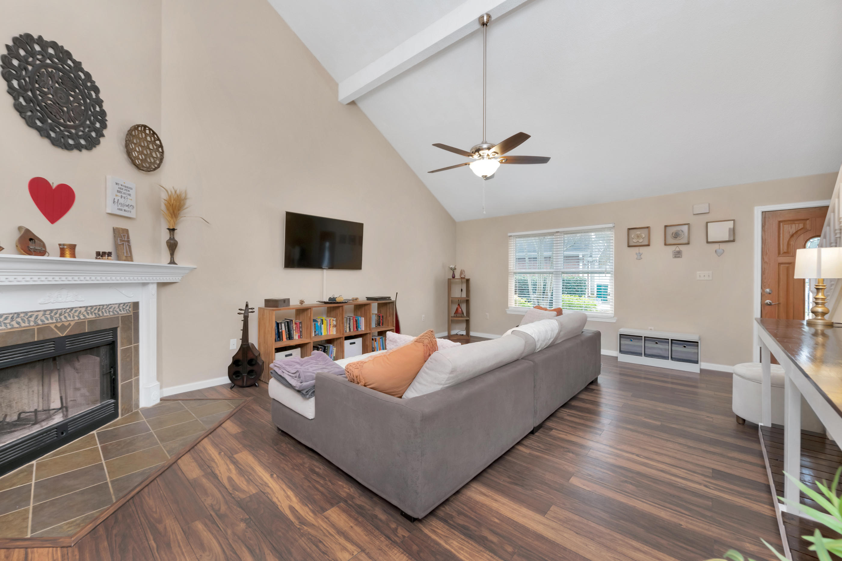 SHALIMAR OAKS - Residential