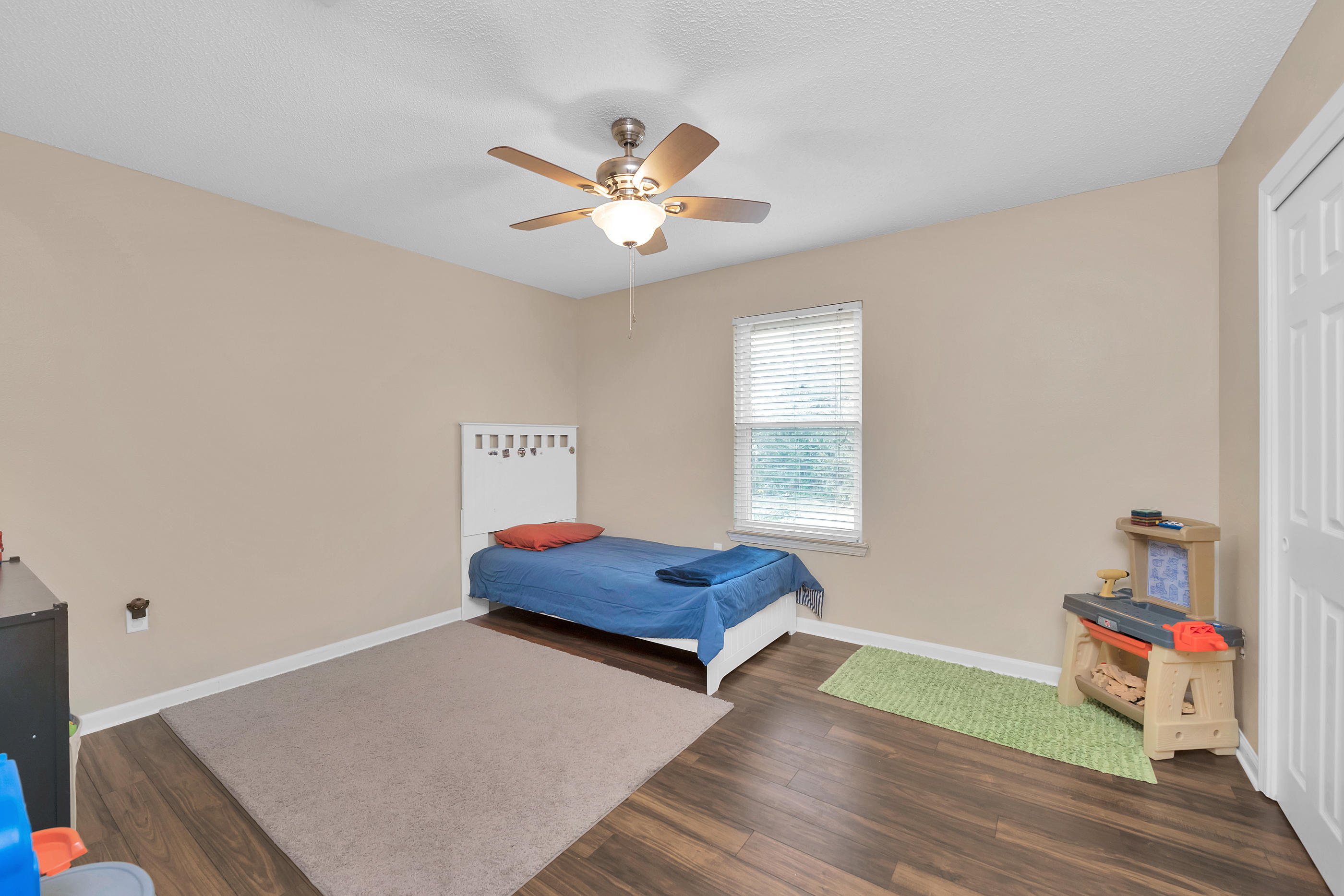 SHALIMAR OAKS - Residential