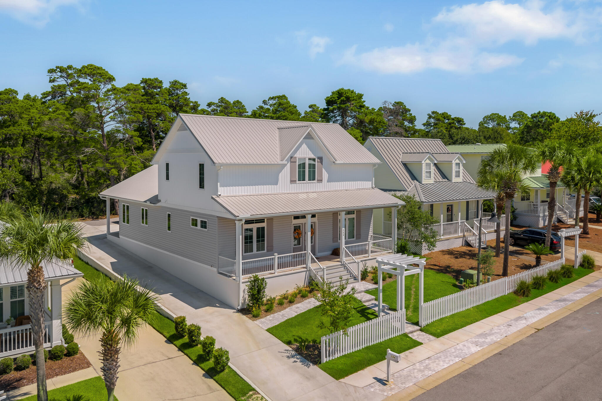 SEA DUNES - Residential