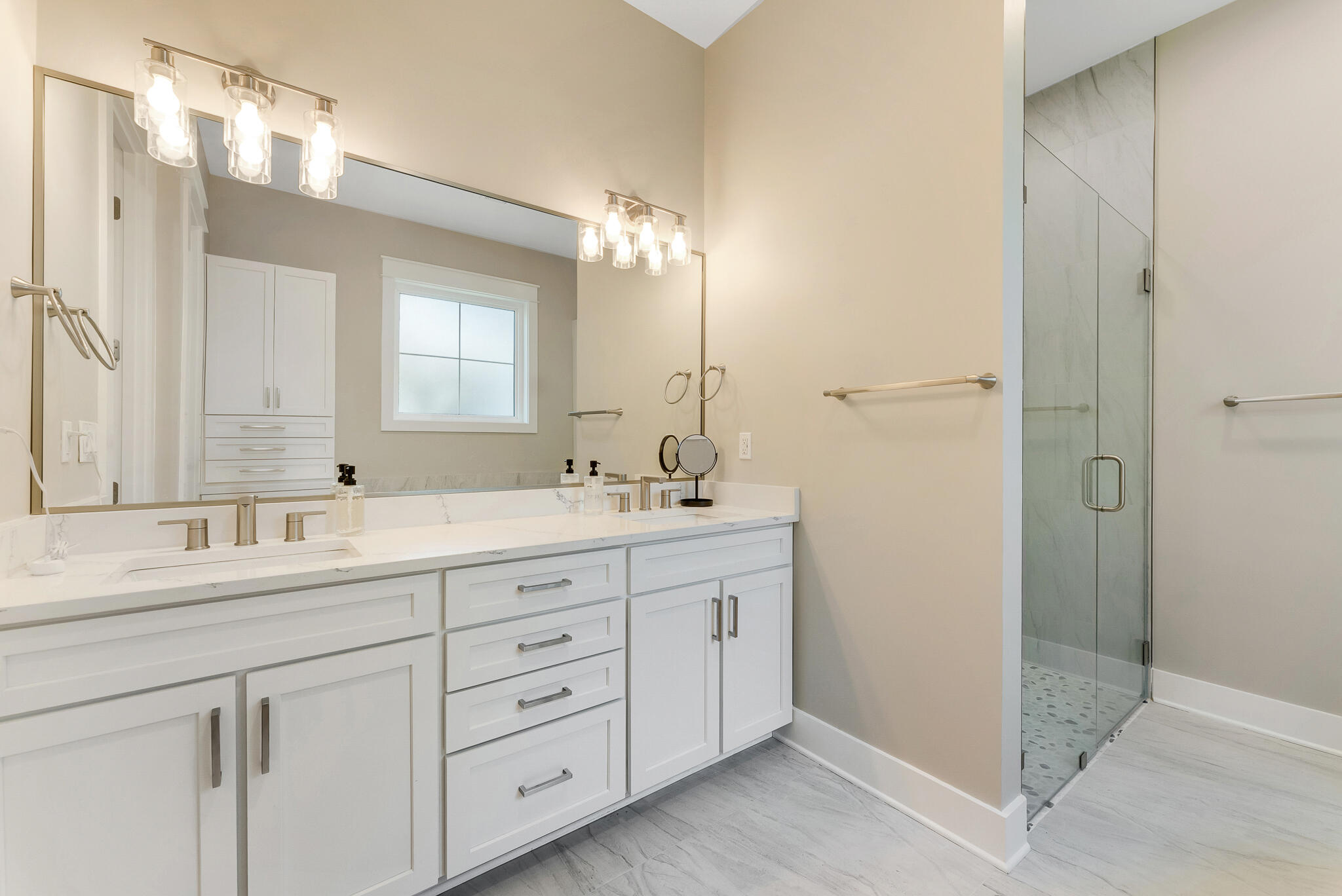 SEA DUNES - Residential