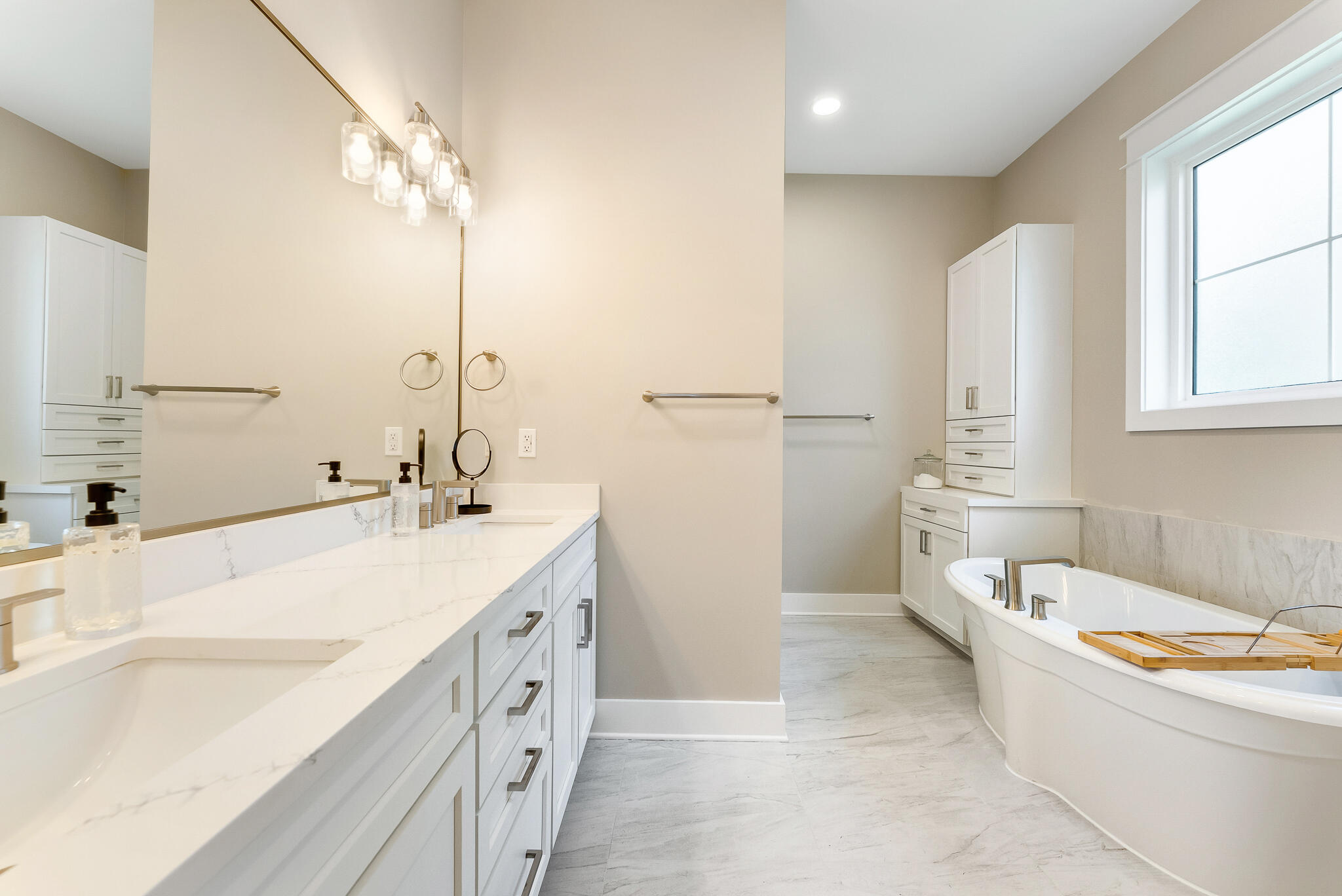 SEA DUNES - Residential