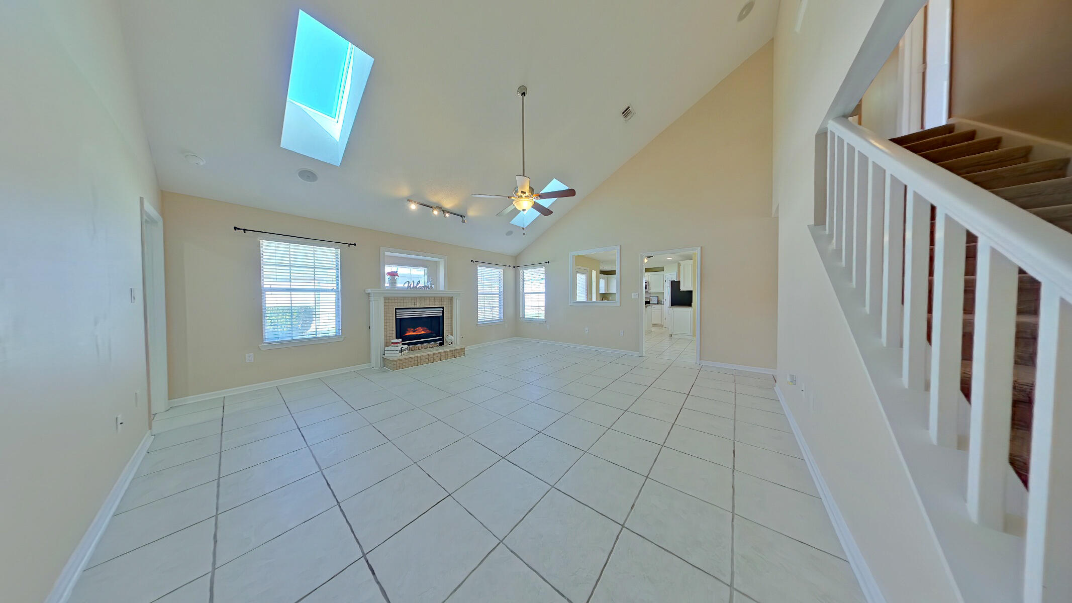 PRITCHARD POINT - Residential