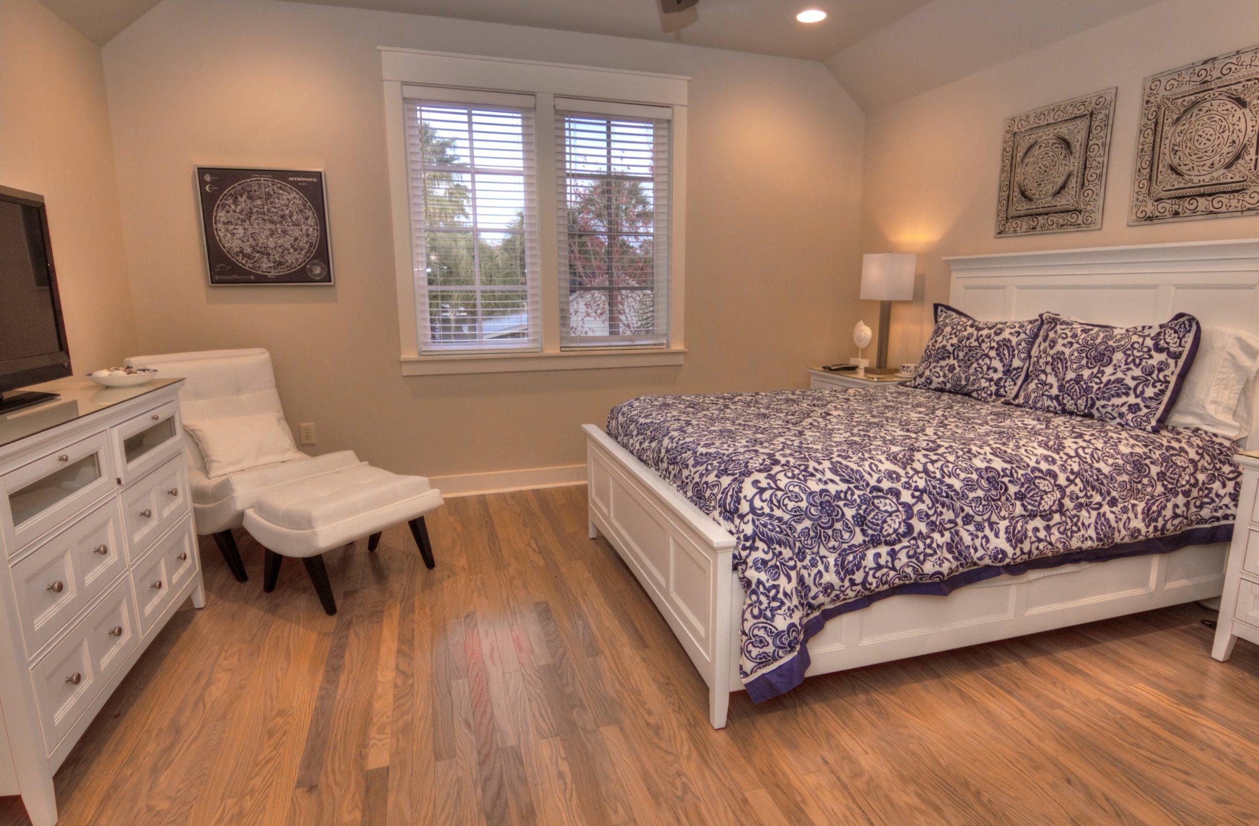 BUNGALOS AT SANDESTIN - Residential