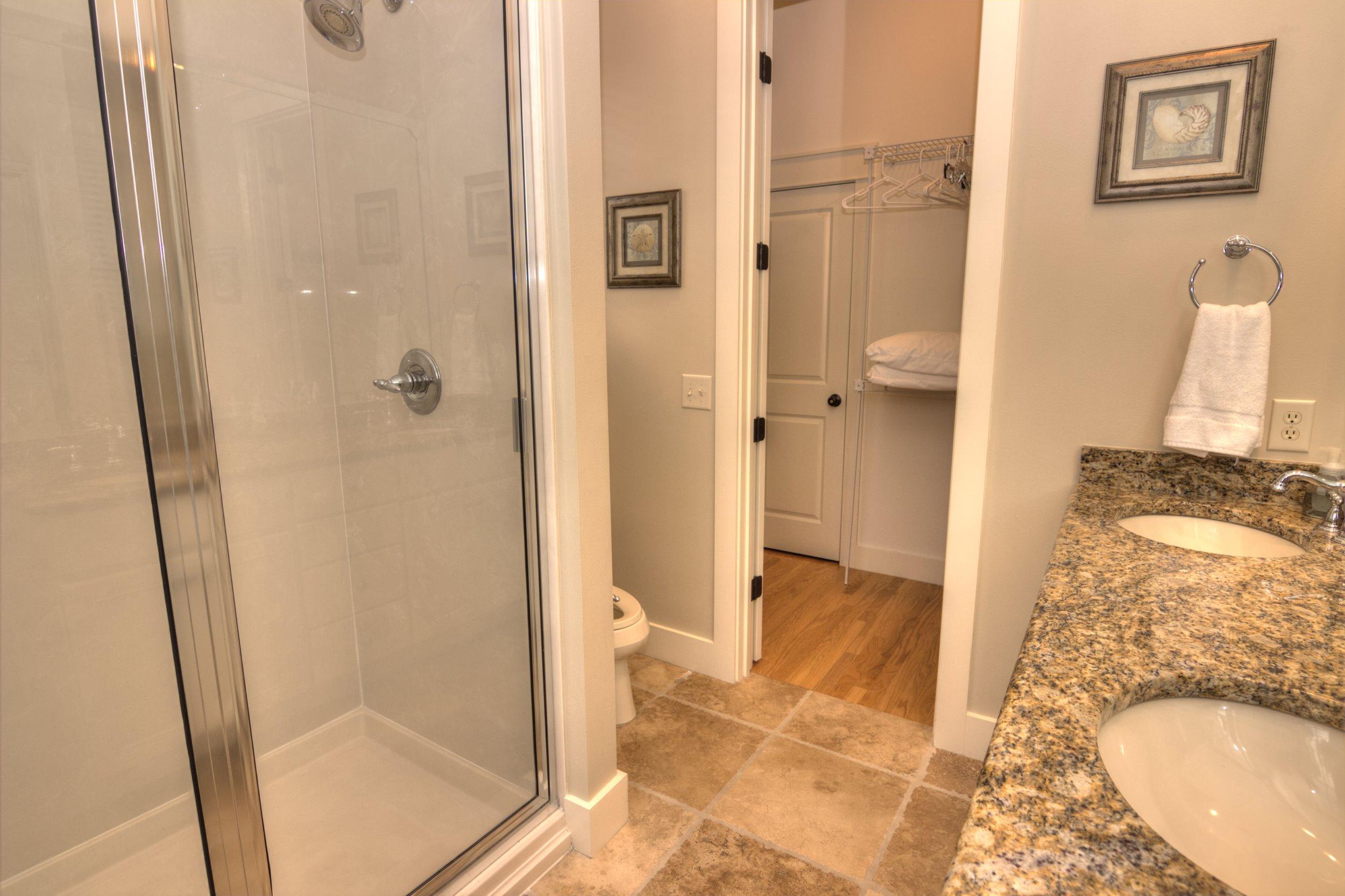 BUNGALOS AT SANDESTIN - Residential