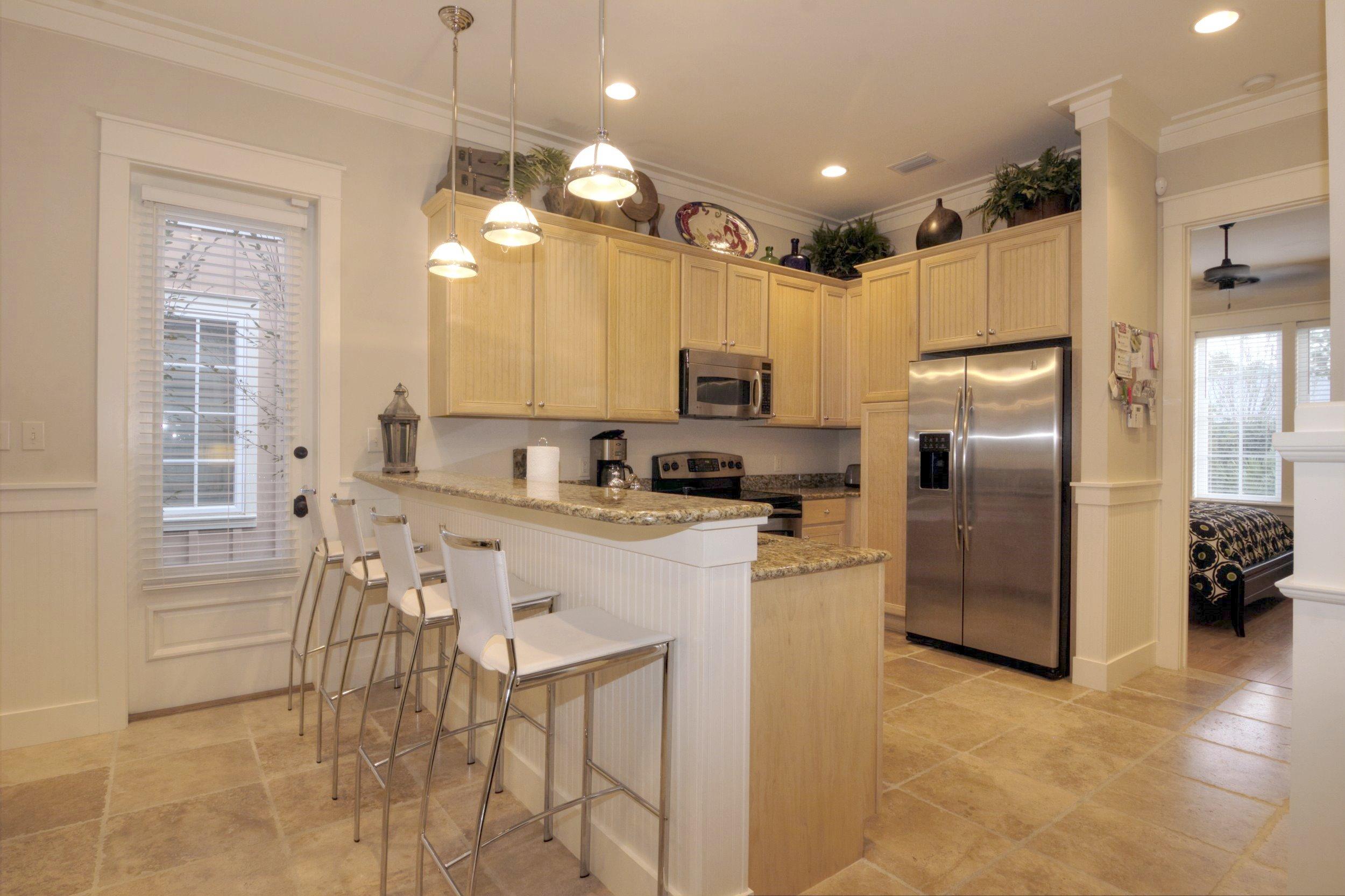 BUNGALOS AT SANDESTIN - Residential