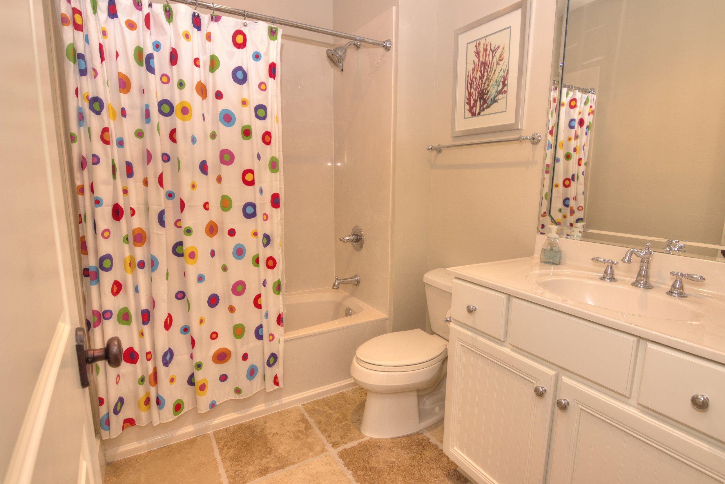 BUNGALOS AT SANDESTIN - Residential