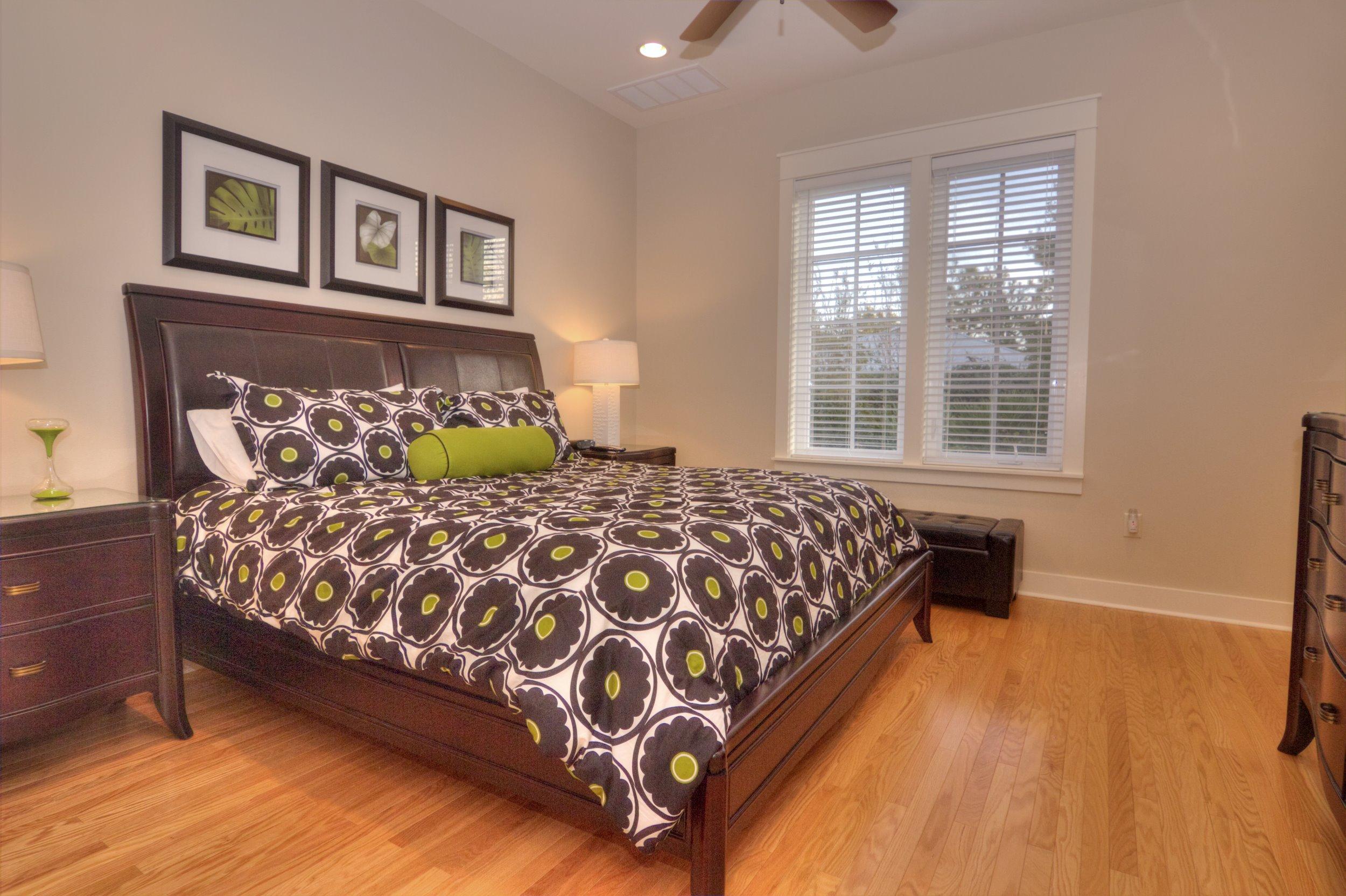 BUNGALOS AT SANDESTIN - Residential