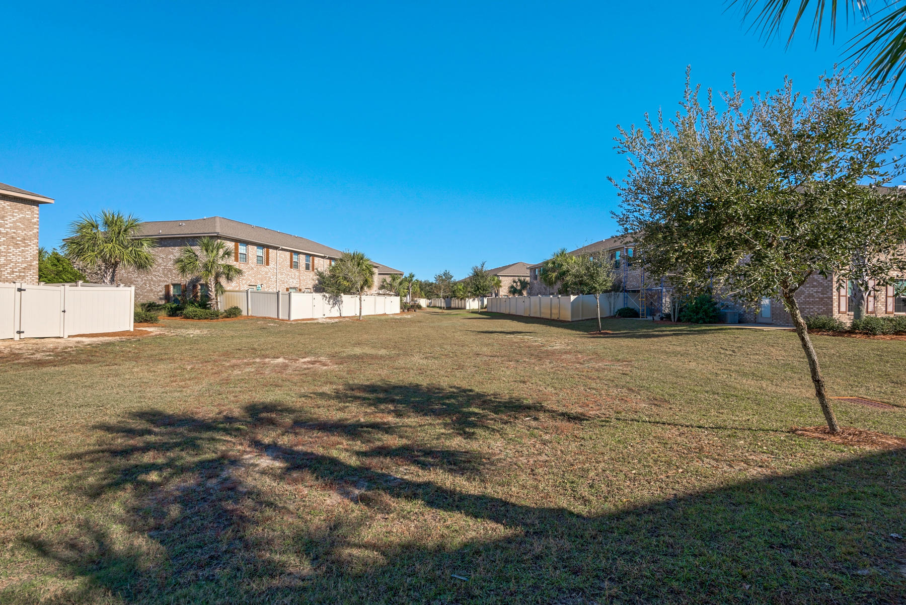 RESERVE POINTE - Residential