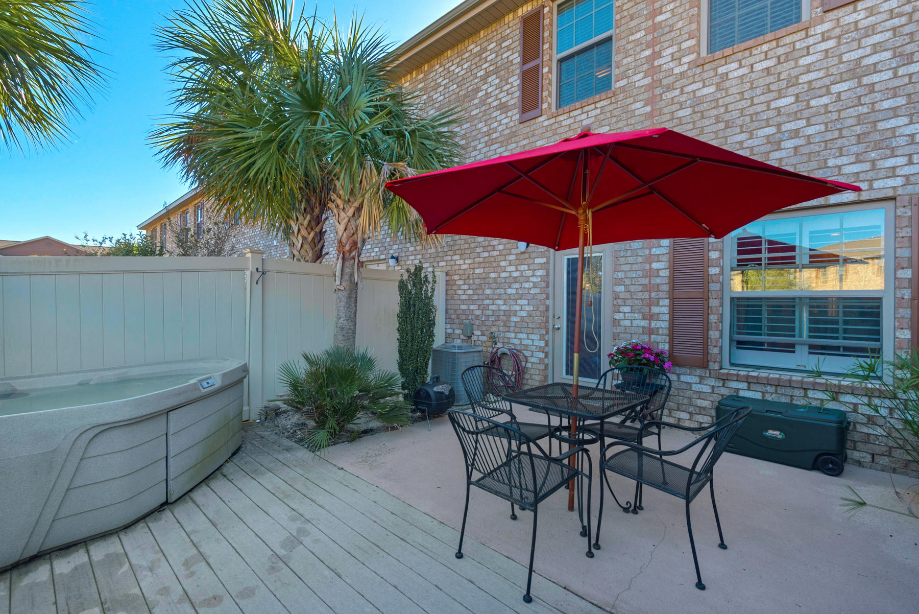 RESERVE POINTE - Residential