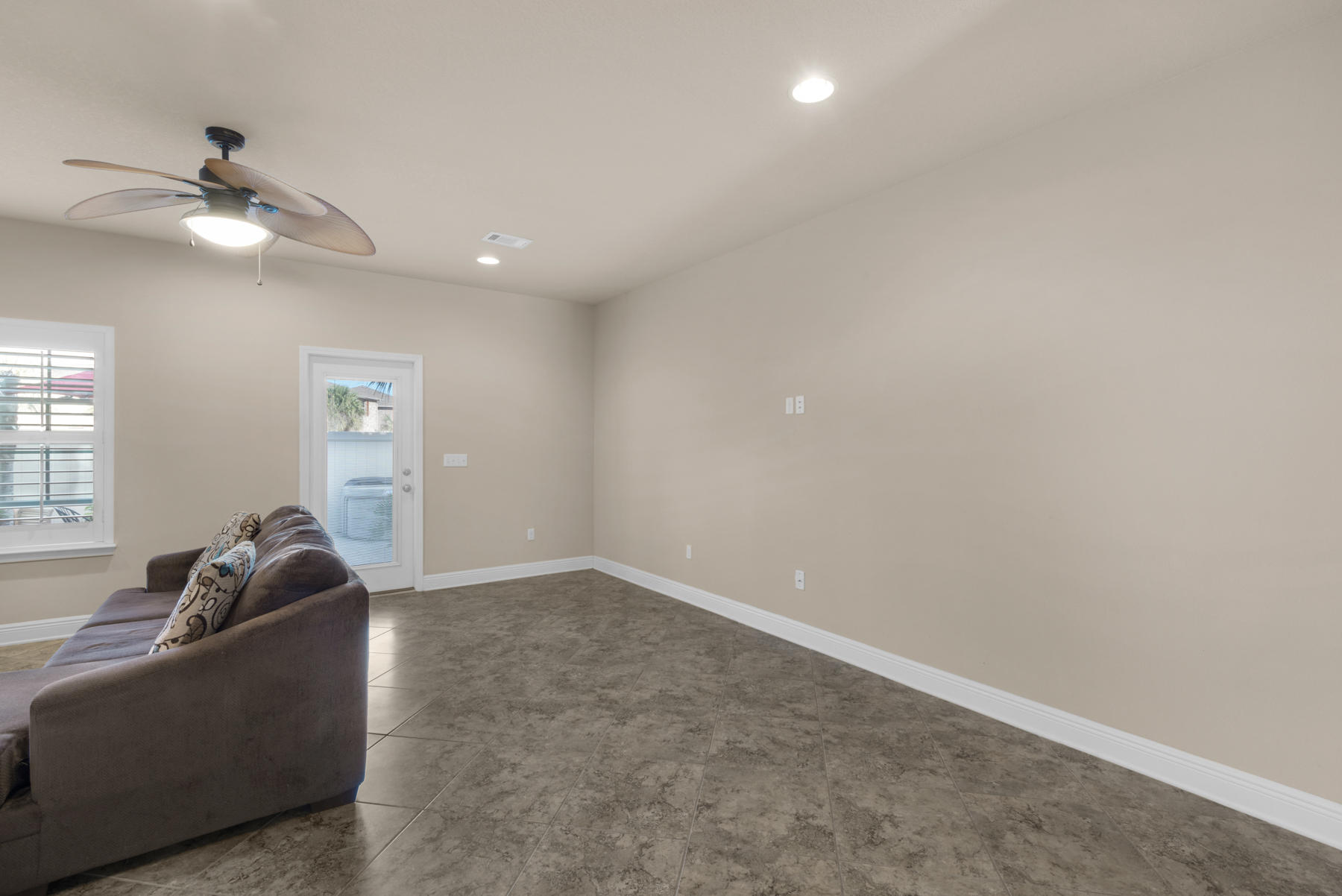 RESERVE POINTE - Residential