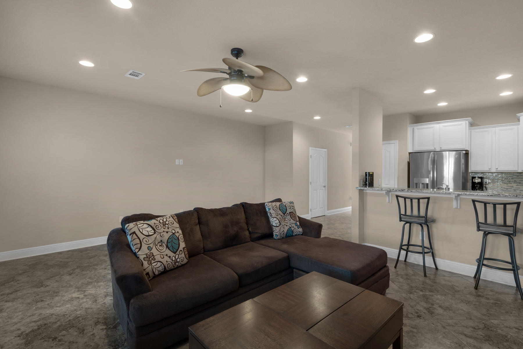 RESERVE POINTE - Residential