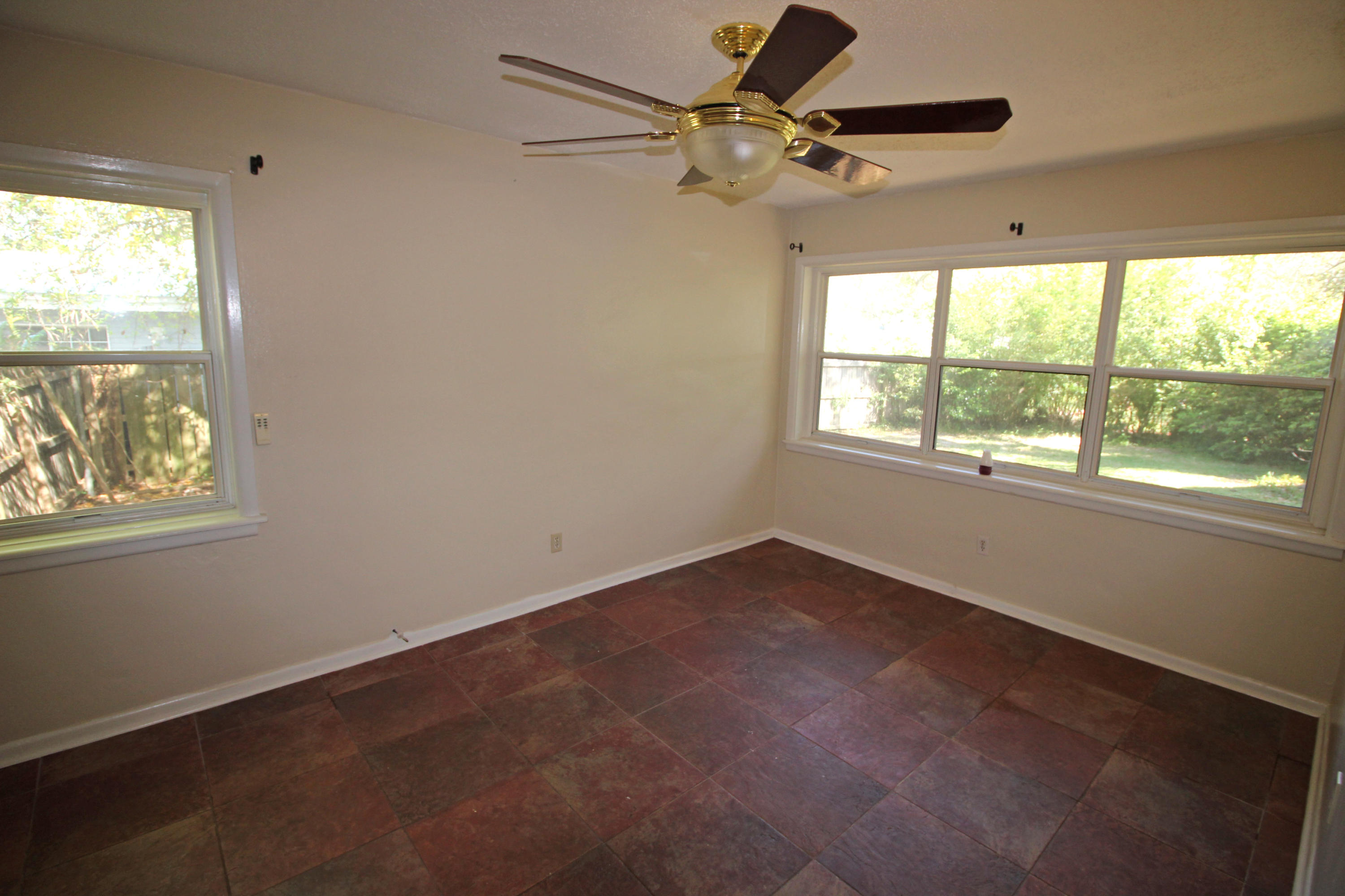 VILLA RUSS PARK - Residential