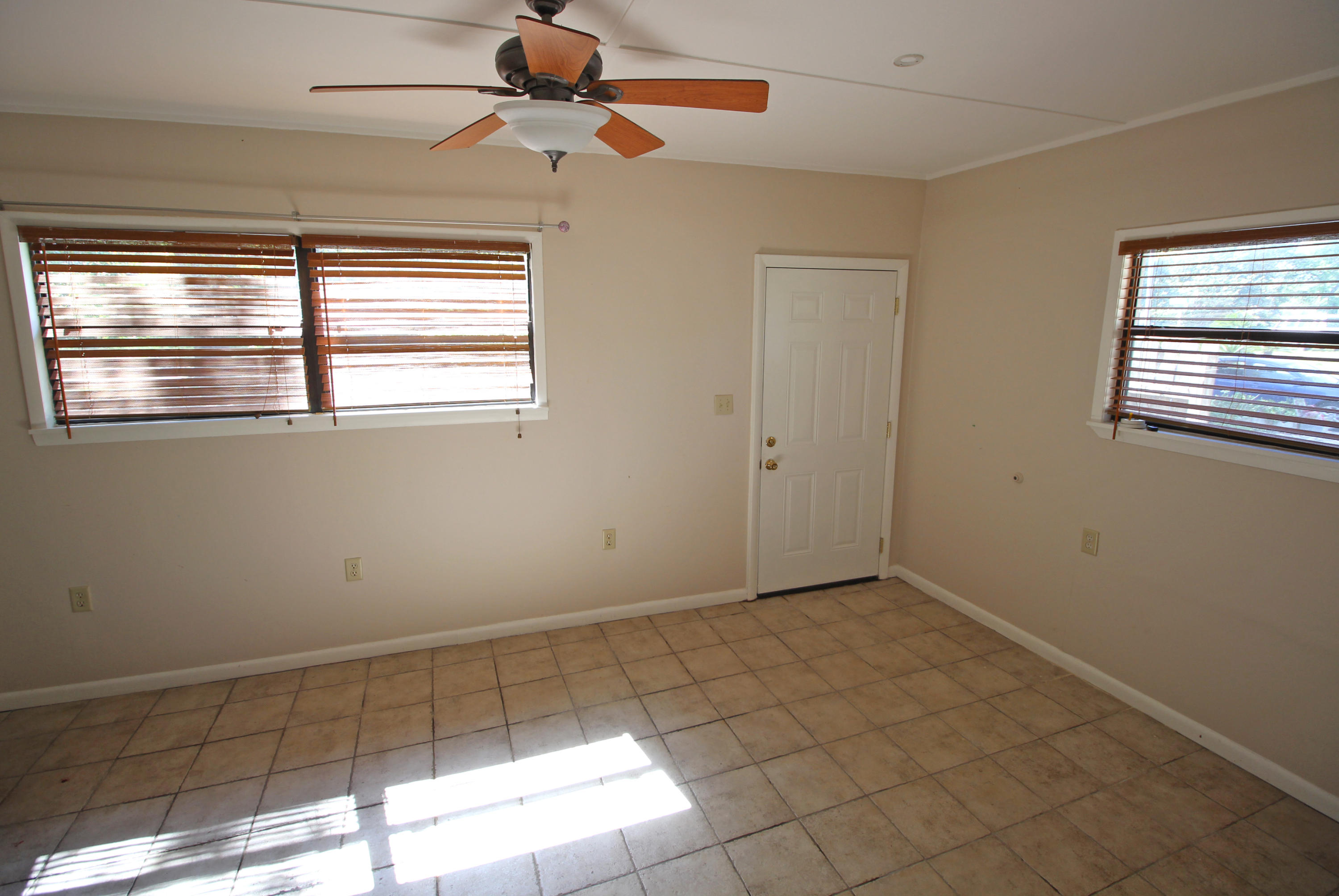 VILLA RUSS PARK - Residential