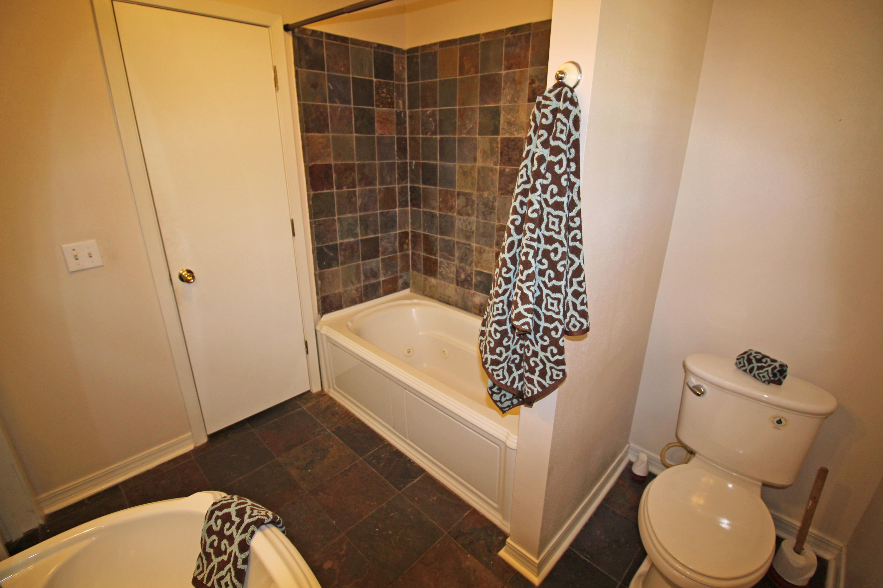 VILLA RUSS PARK - Residential