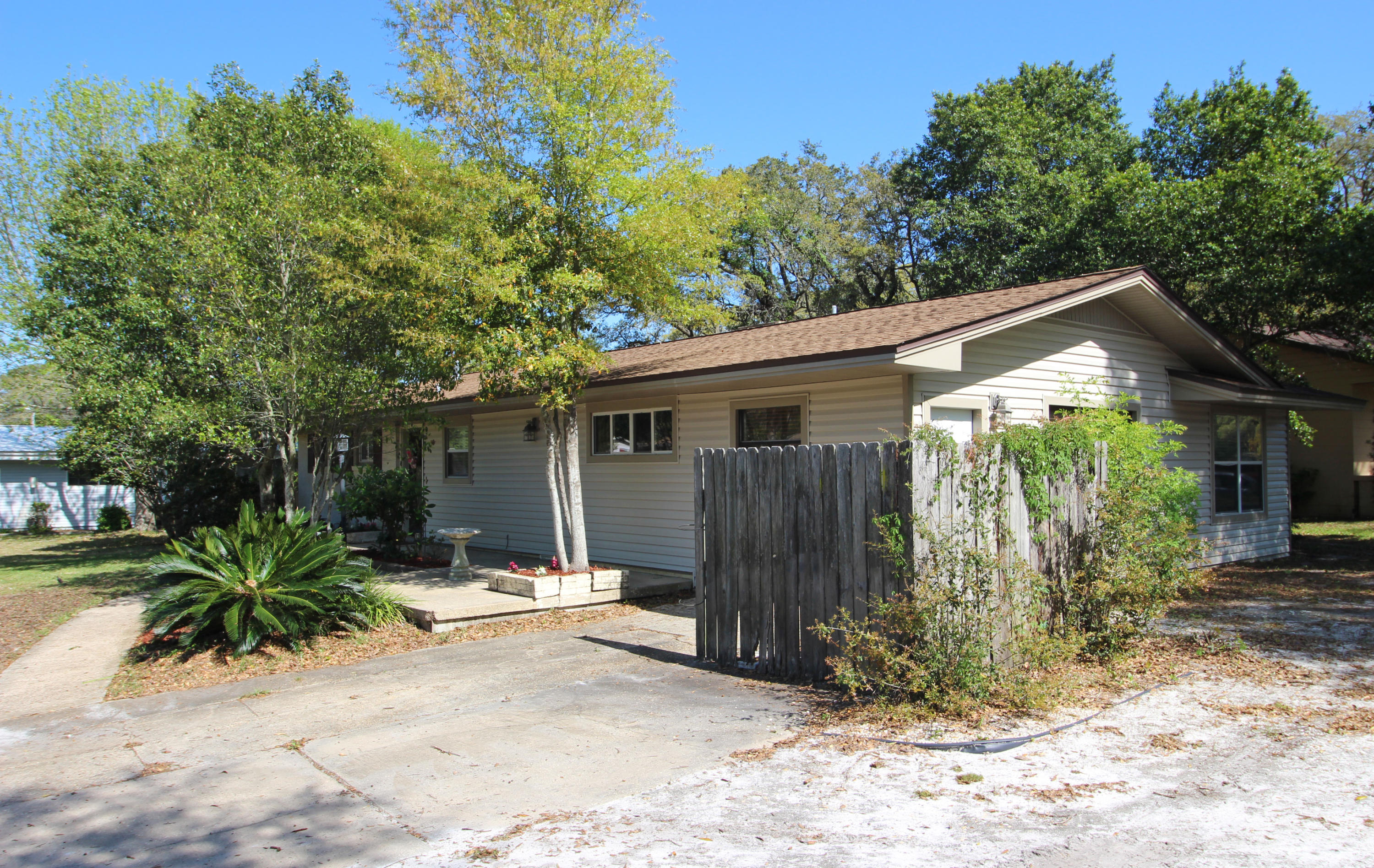 VILLA RUSS PARK - Residential