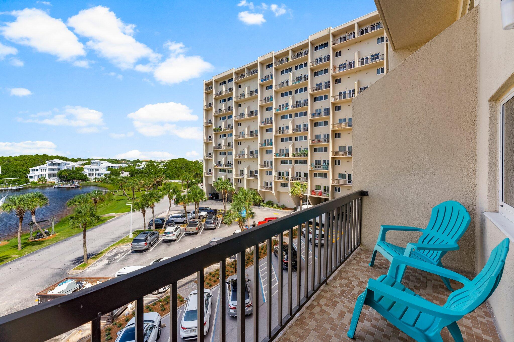 PINNACLE PORT - Residential